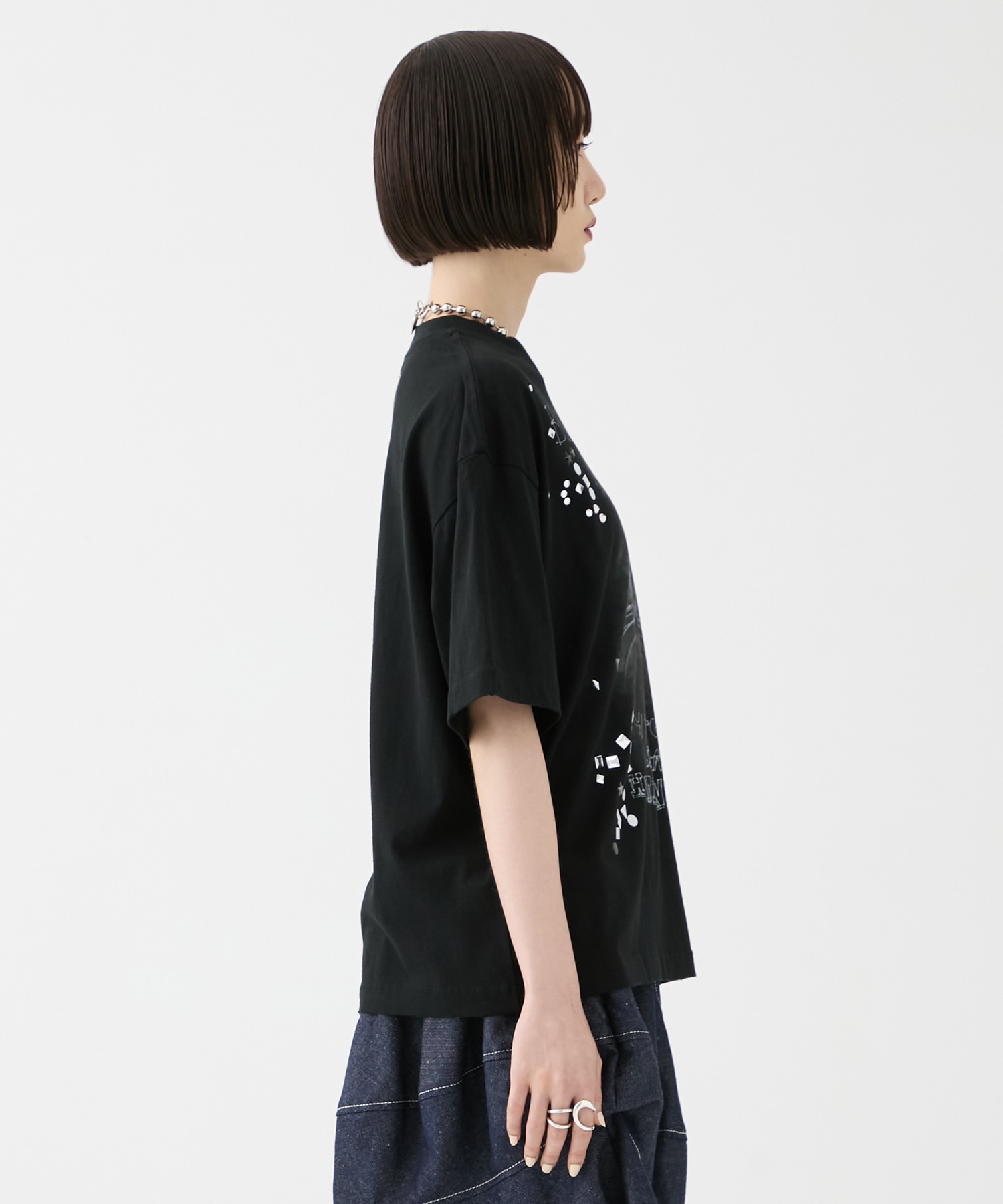 EMBELLISHED DISTRESSED TEE Maison MIHARA YASUHIRO