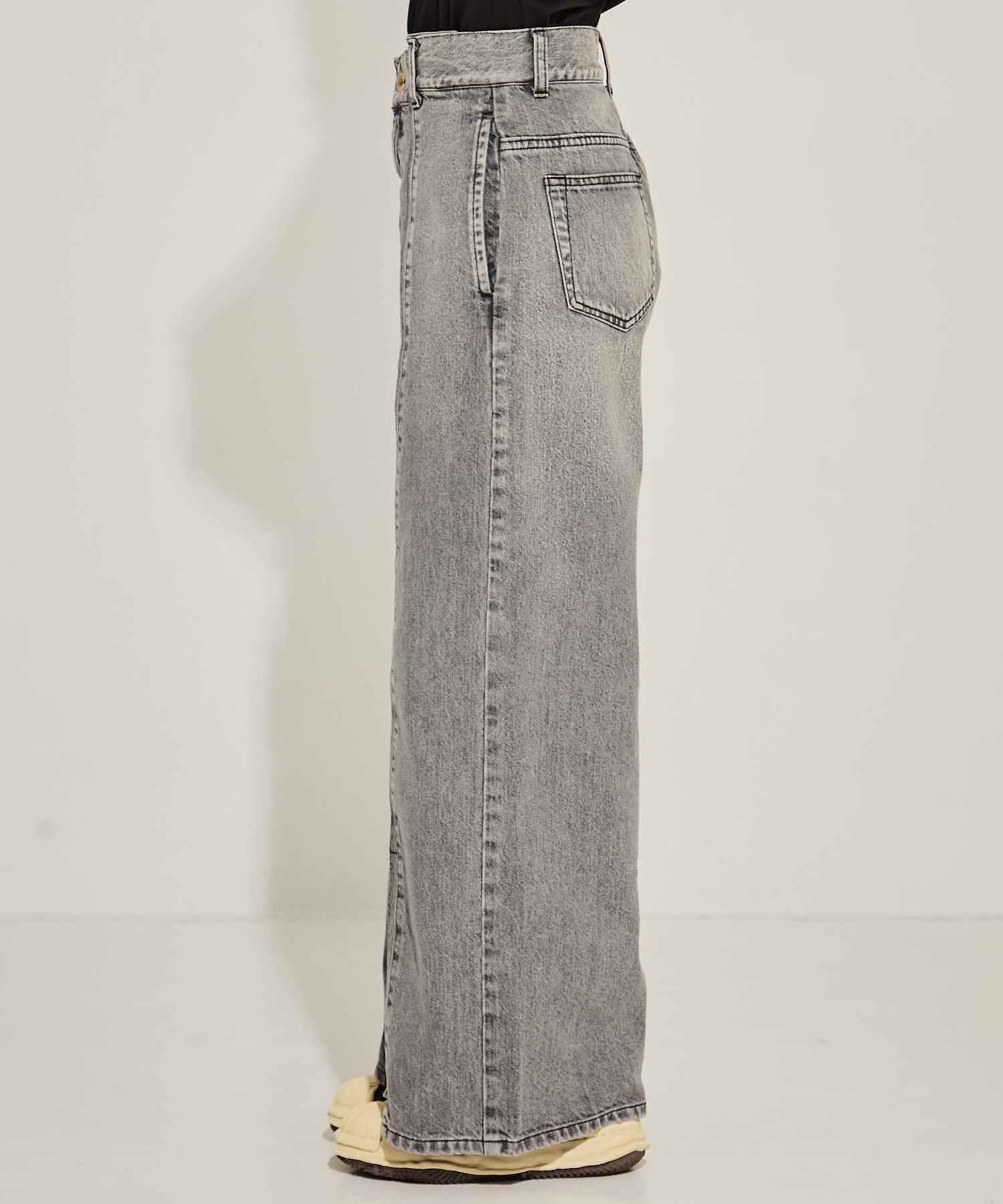 Side Folded Jeans STUDIOUS