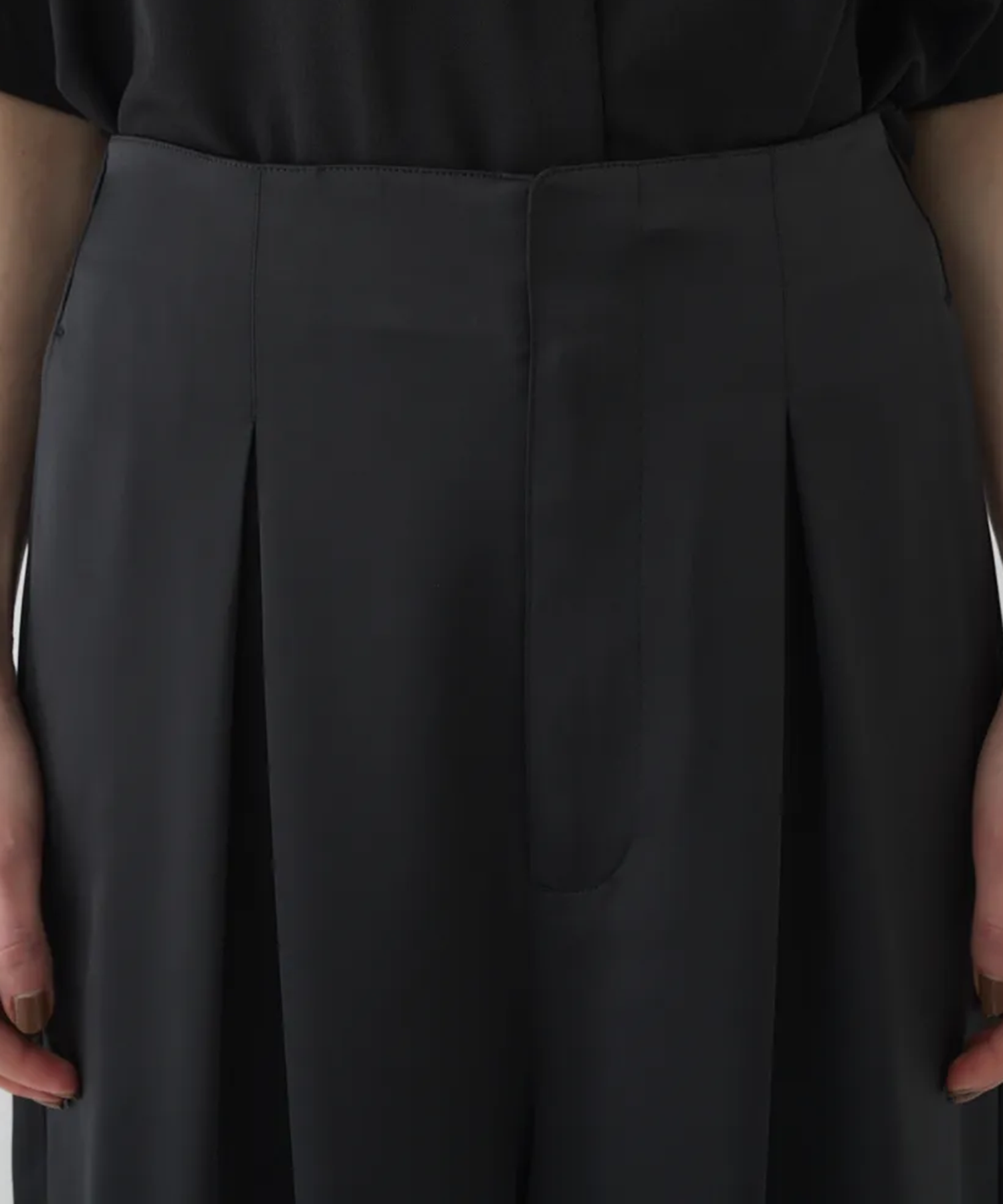Round silhouette satin PT(36 BLACK): RIM.ARK: WOMENS