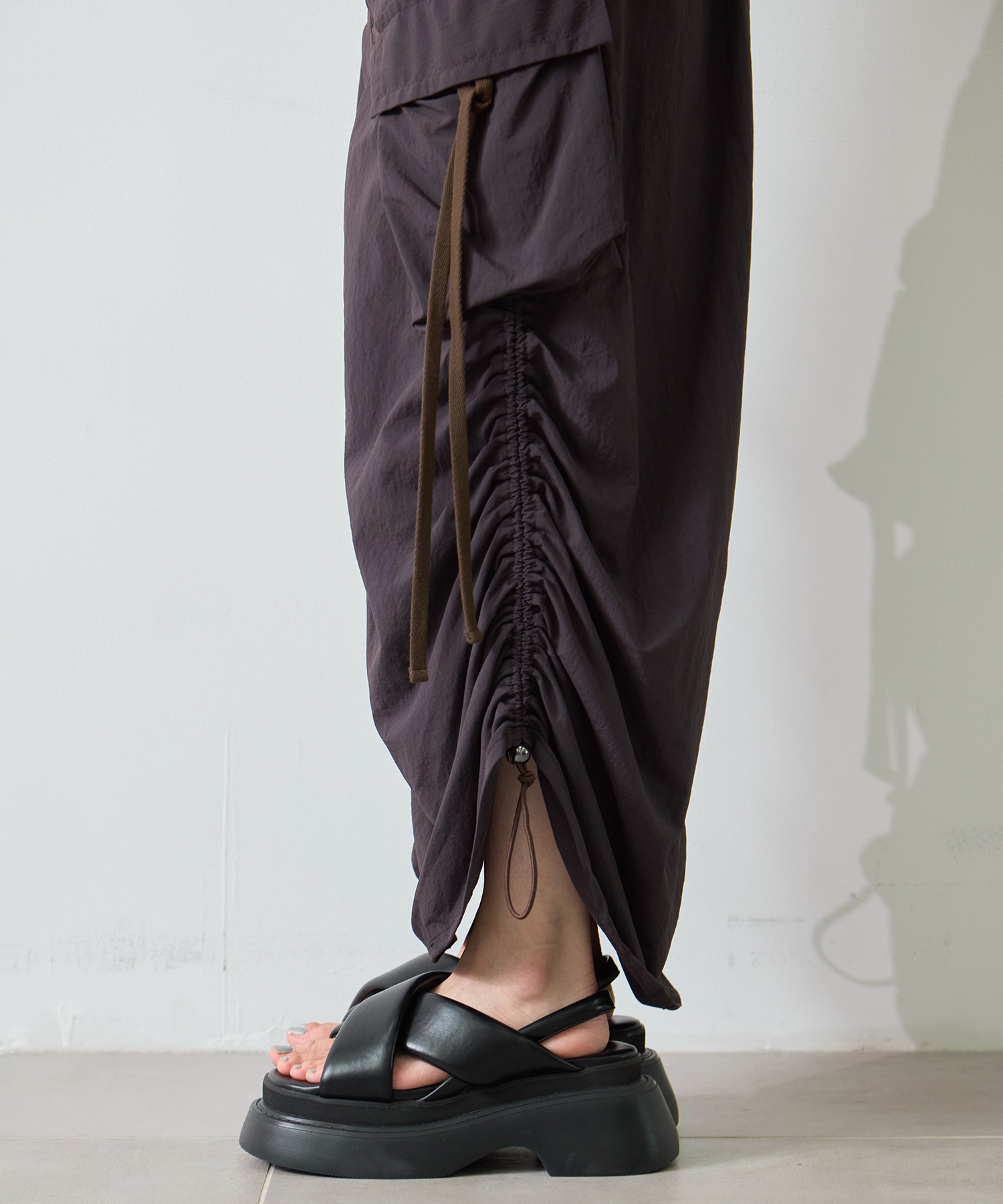 Drawstring Cargo Skirt(1 DARK GREY): STUDIOUS: WOMENS｜ STUDIOUS