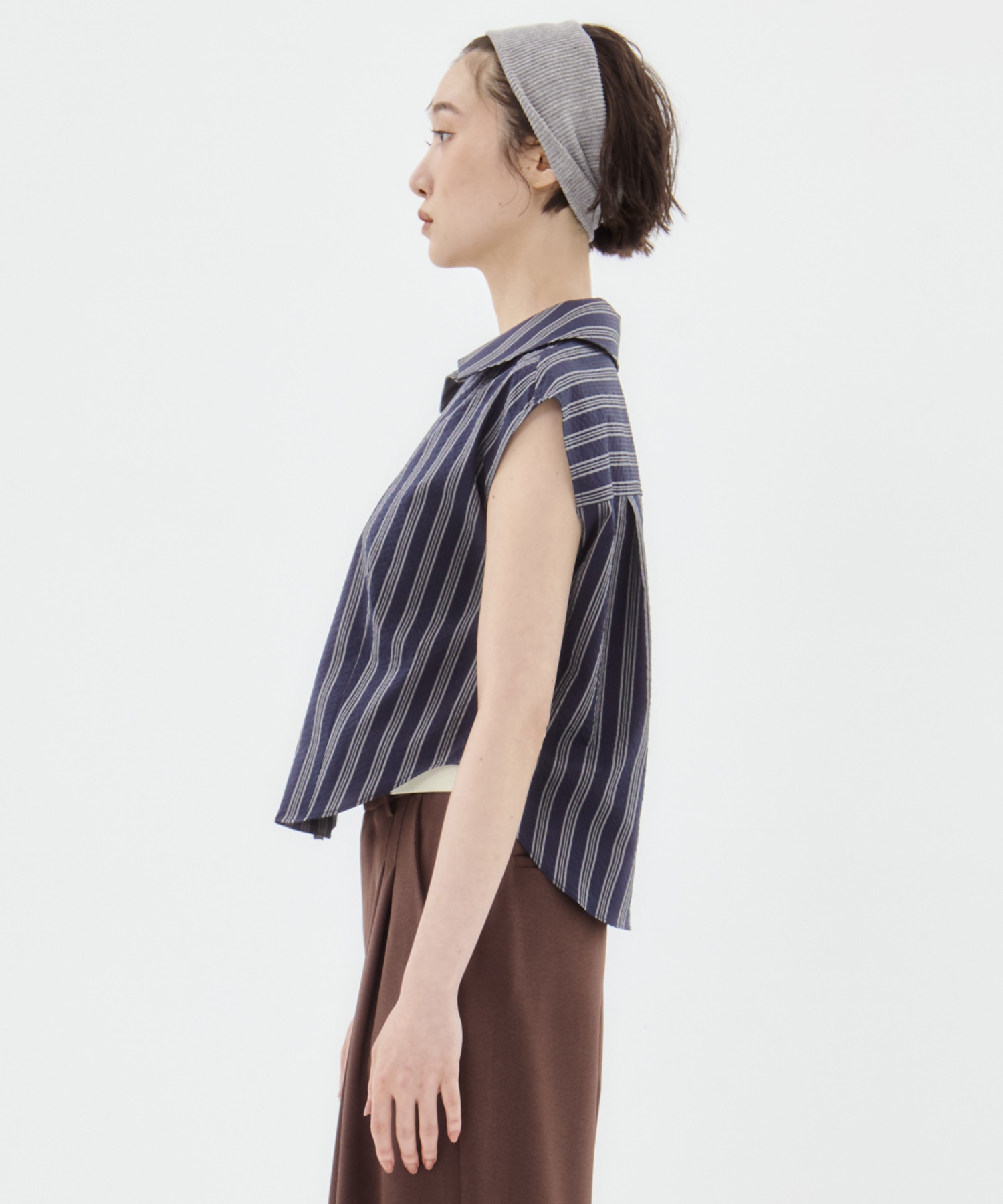 Seersucker Sleeveless Shirt STUDIOUS