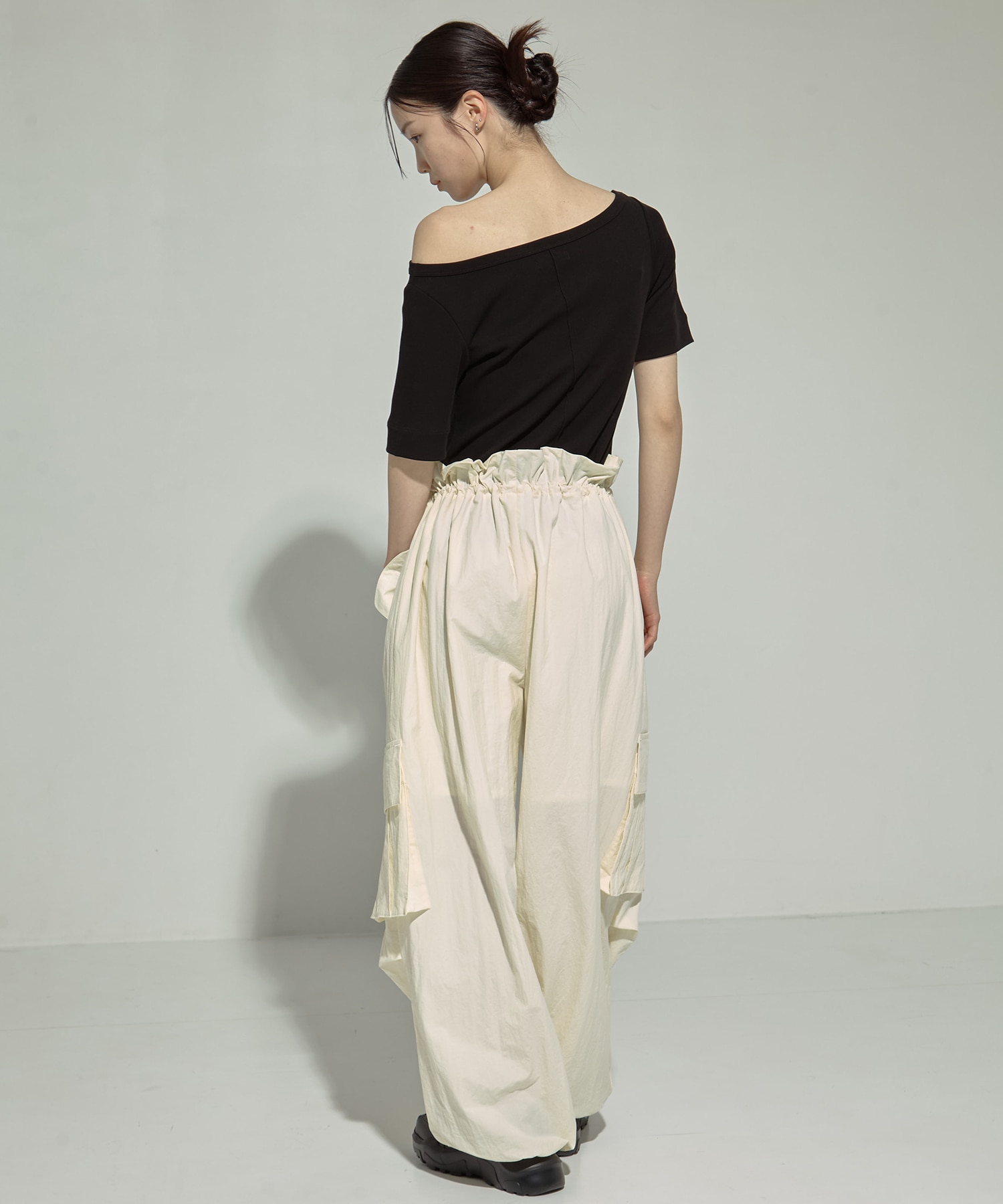 Luxury Smooth Boat Neck Tee STUDIOUS