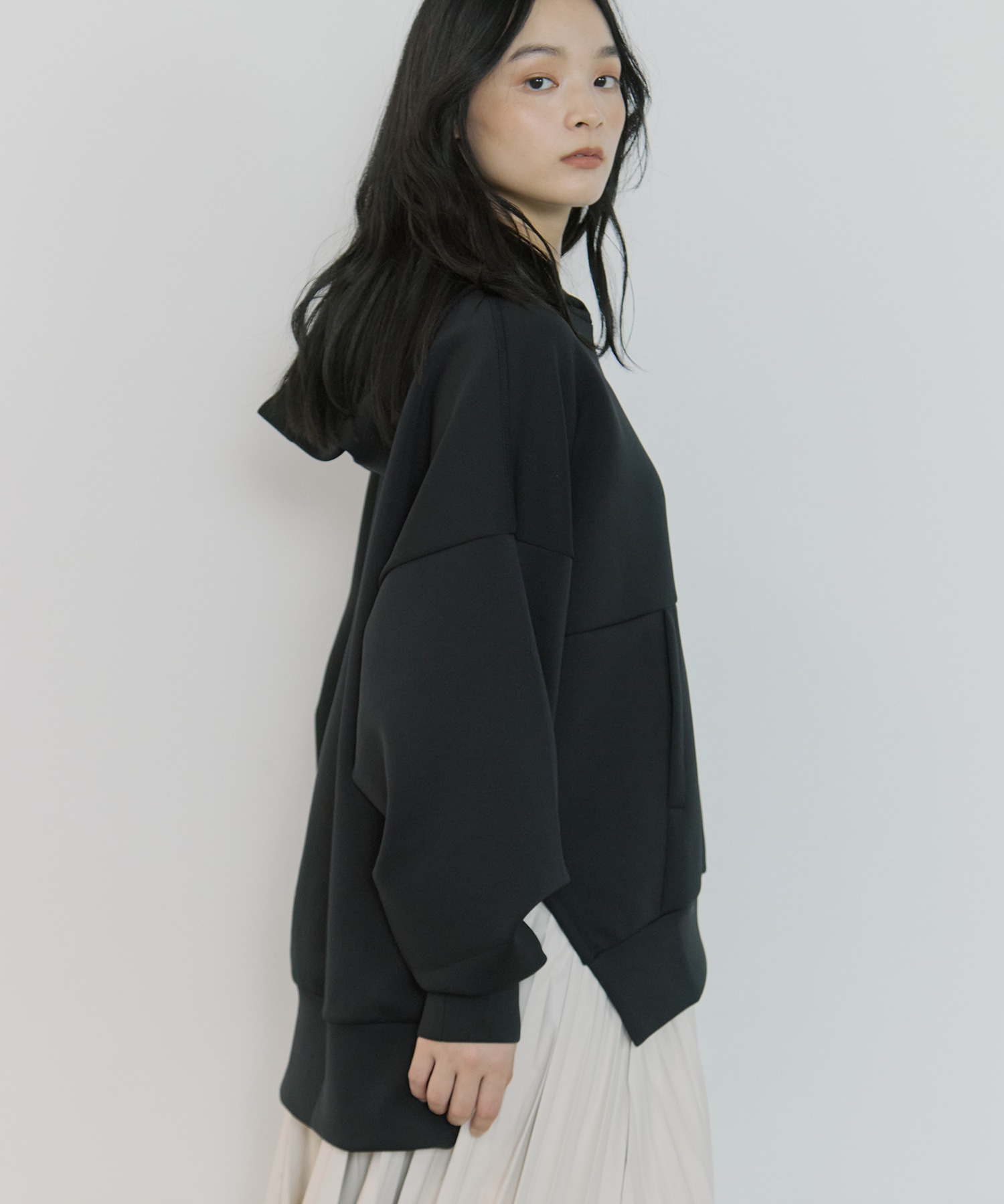 Big Silhouette Hoodie UJOH