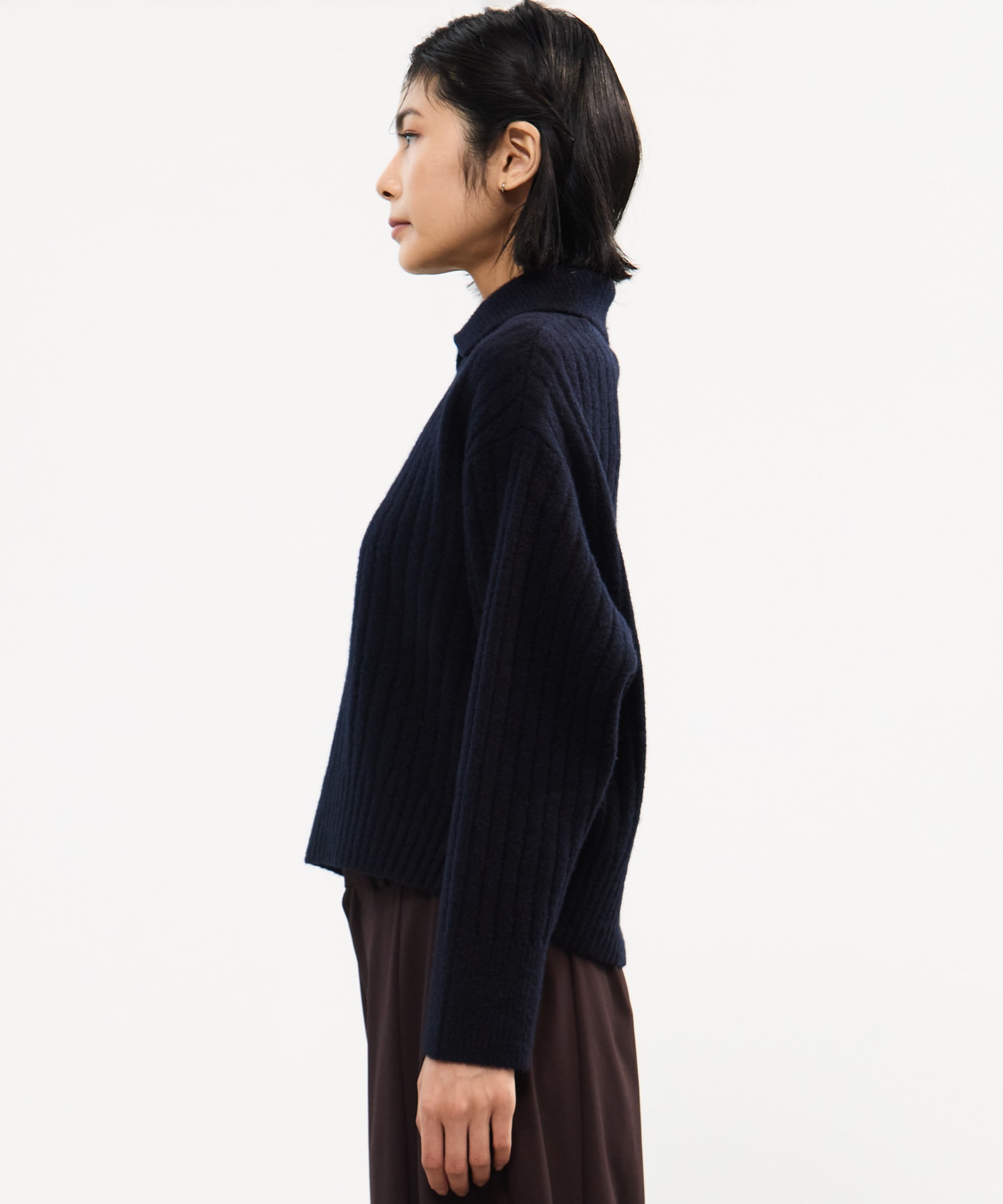 Cropped Collar Knit UJOH