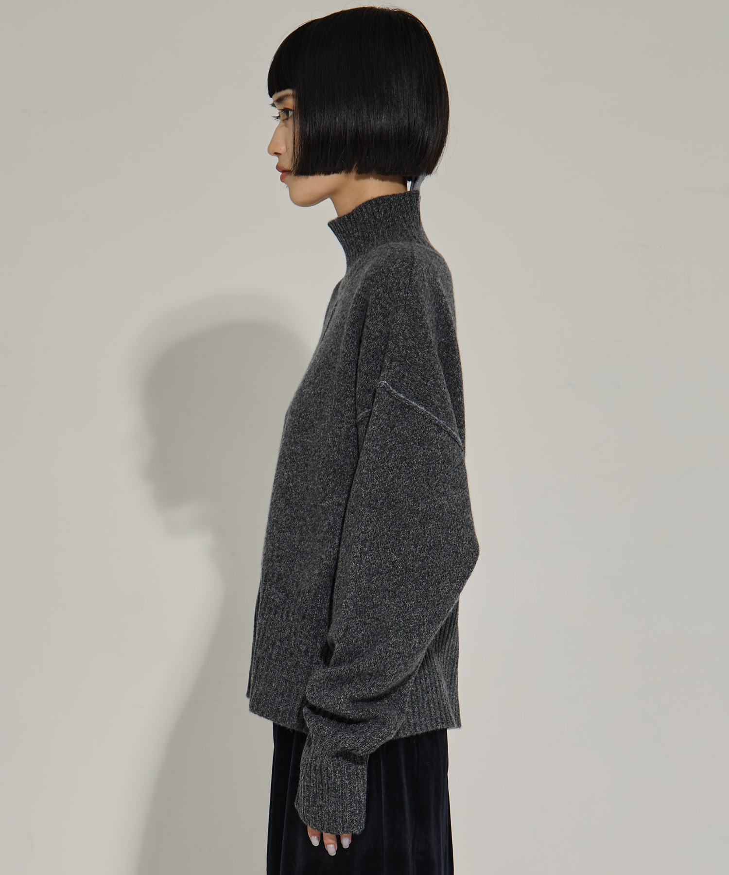 AKES-006（タートルネックニット） AKANE UTSUNOMIYA