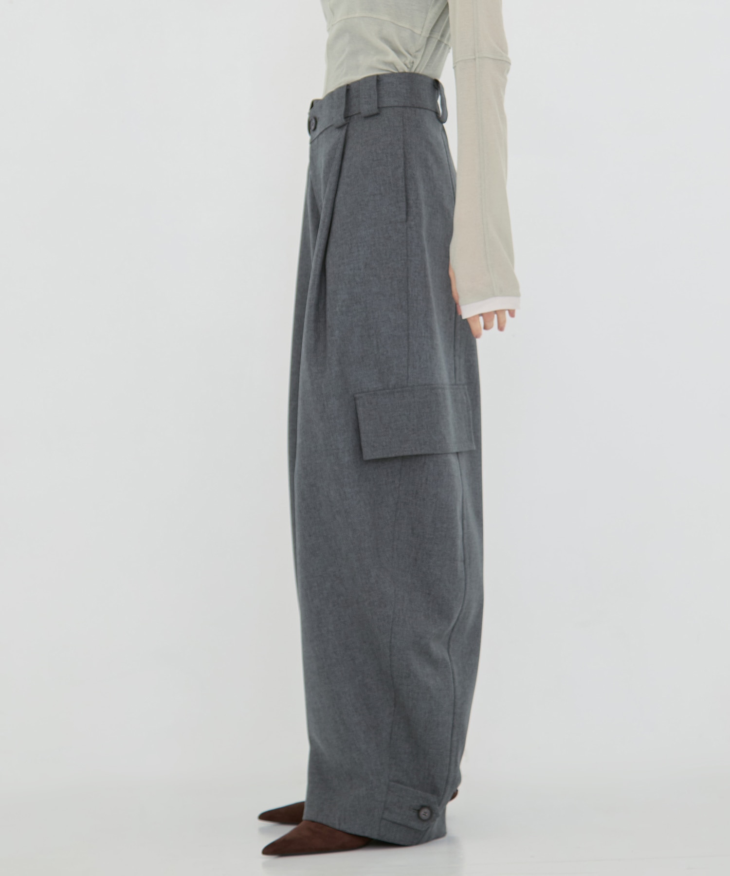 Barrel Leg Cargo Trousers STUDIOUS
