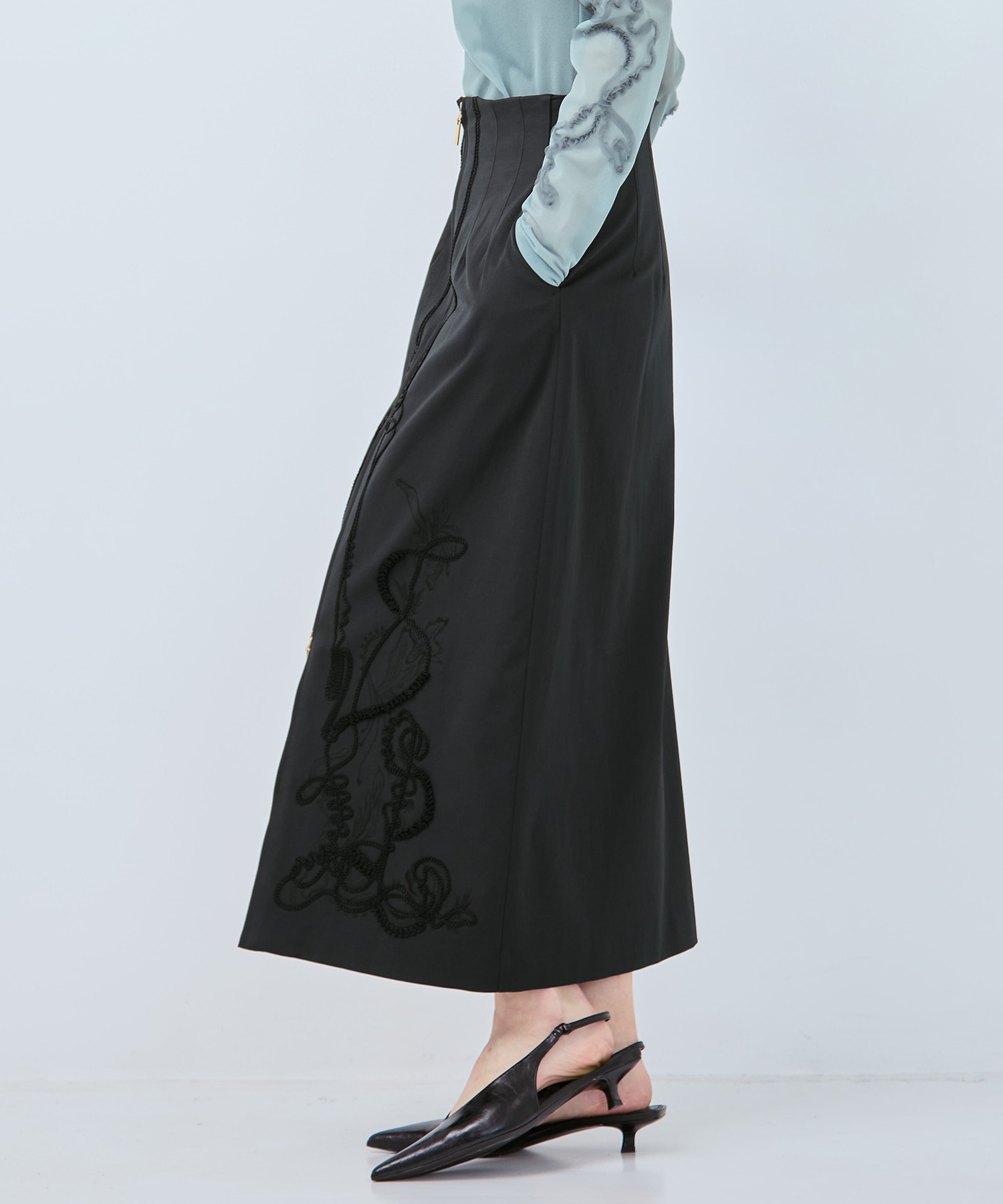 別注Cucurbita embroidered skirt MURRAL