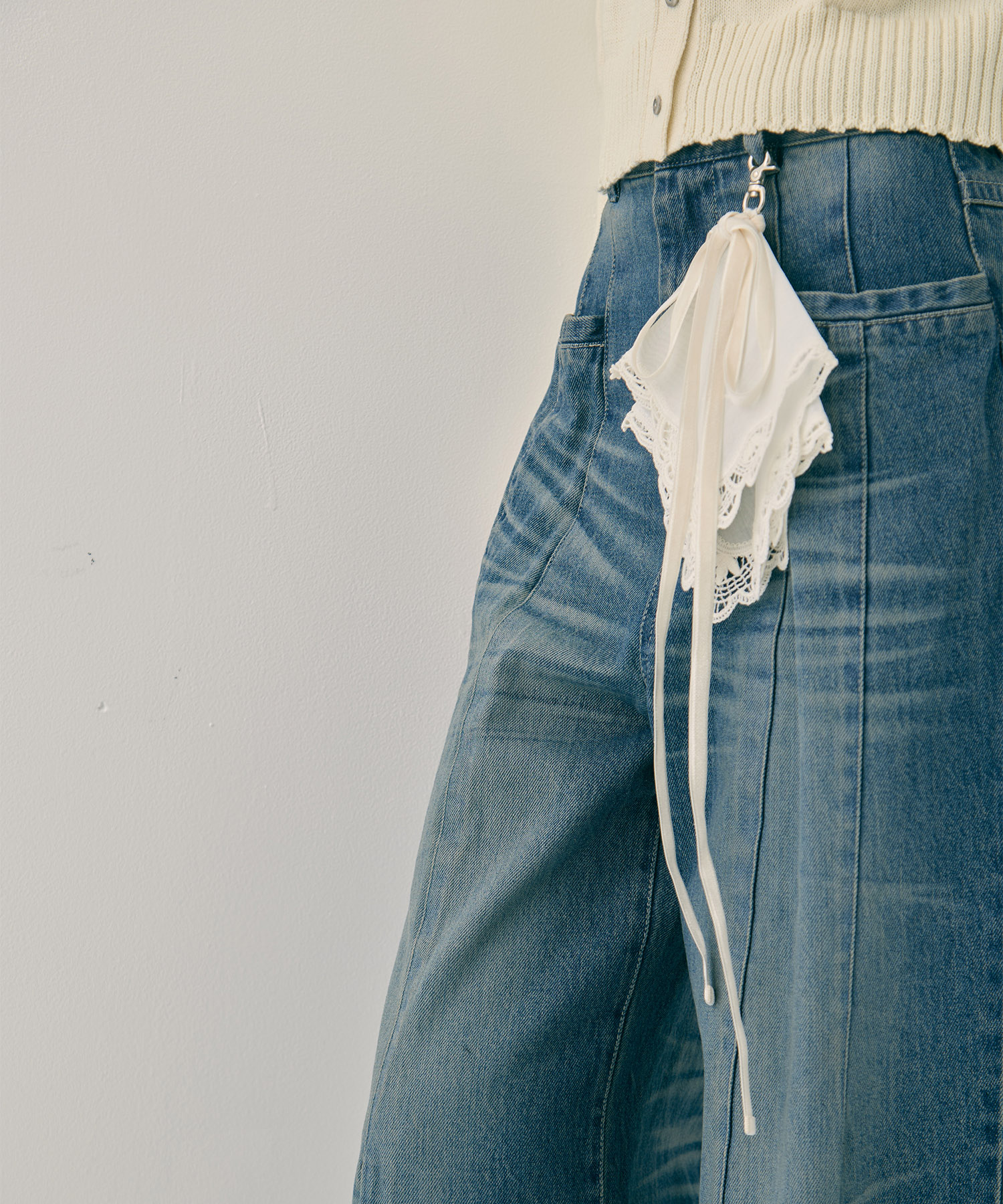 doily lace ribbon key charm tanakadaisuke