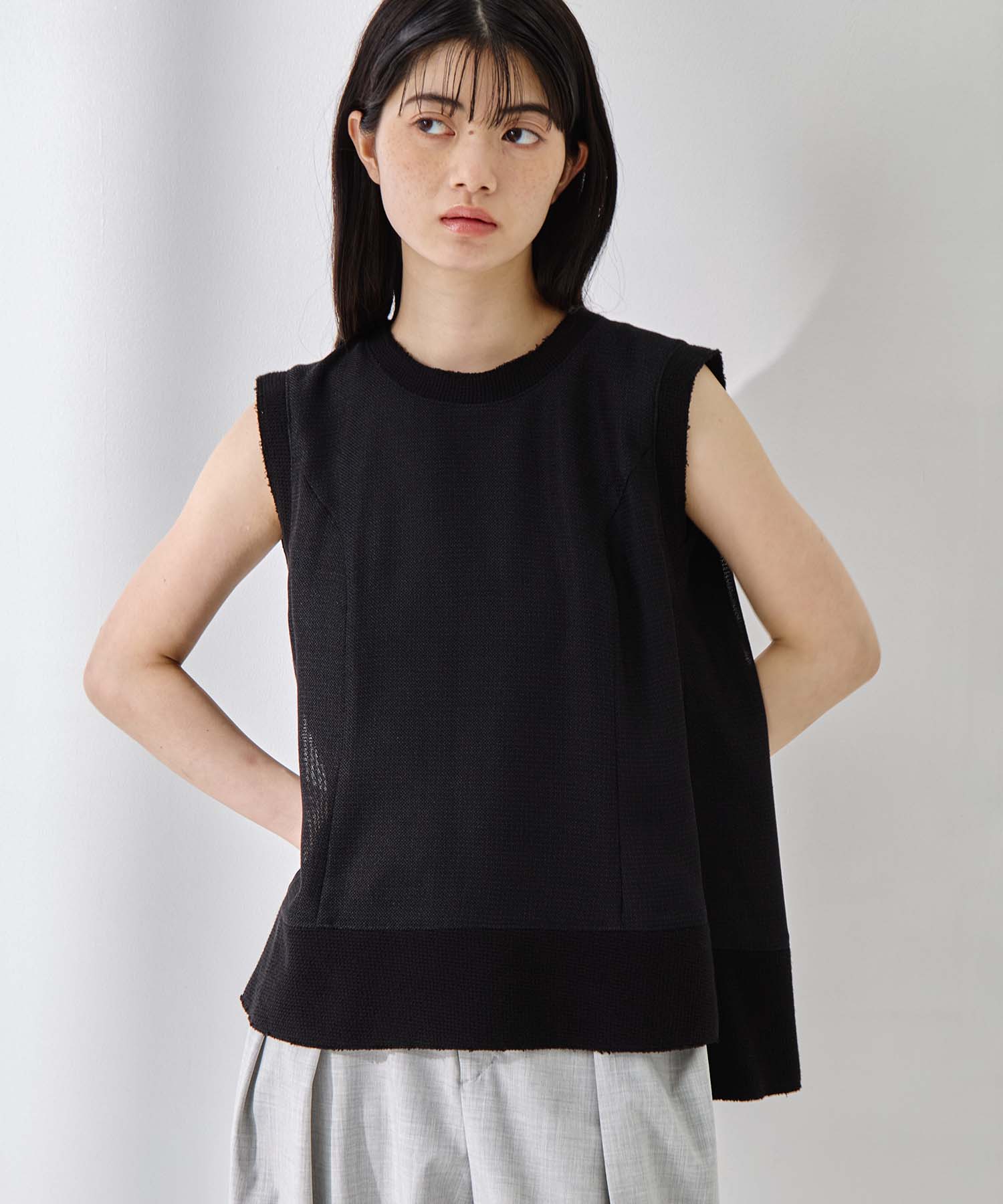 Sleeveless Washable Mesh Blouse 