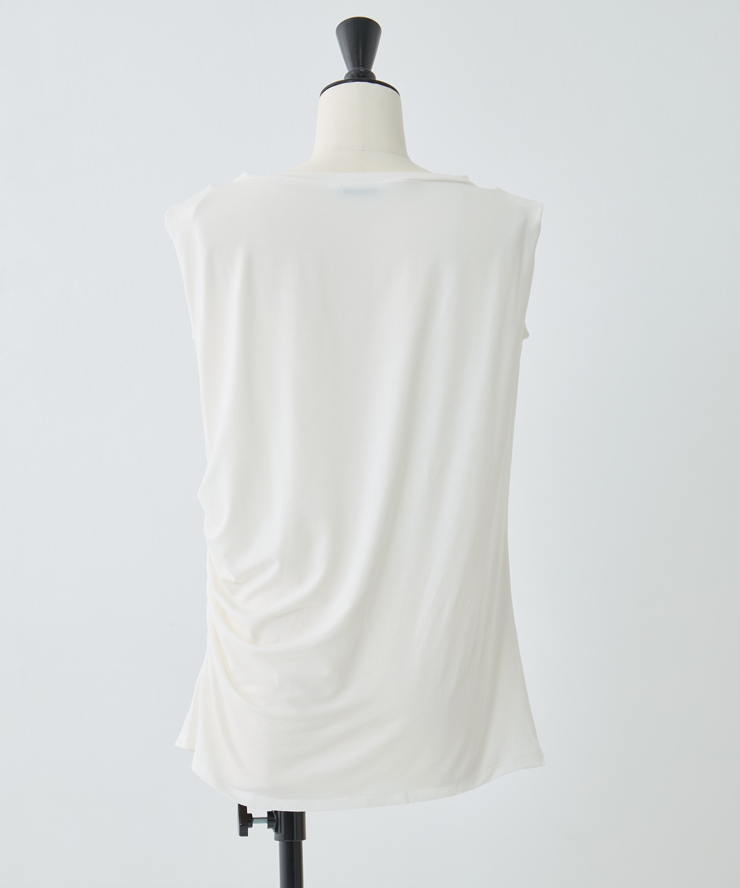 別注collagen no sleeve tops determ