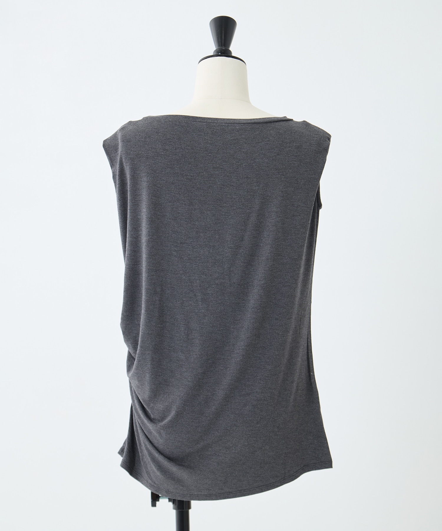 別注collagen no sleeve tops determ