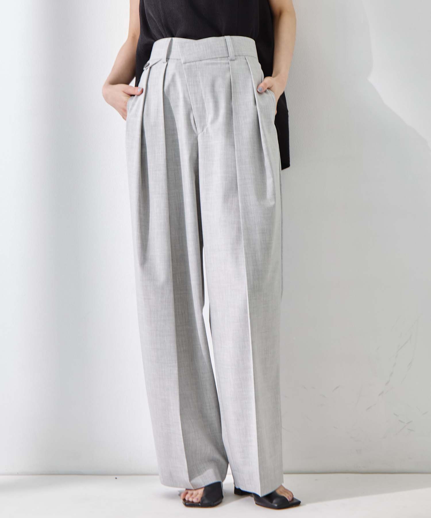 Double Tucked Stretch Trousers STUDIOUS