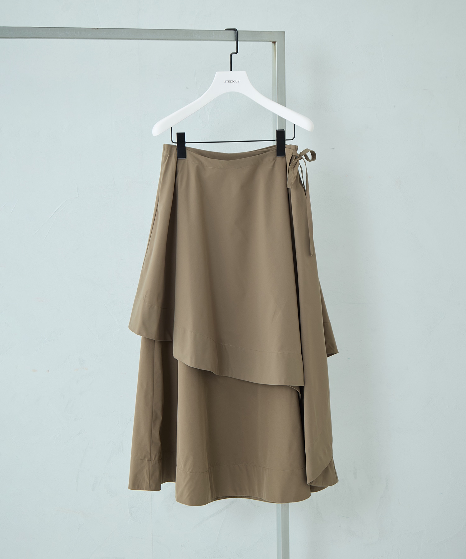 Asymmetry Wrap Layer Skirt STUDIOUS