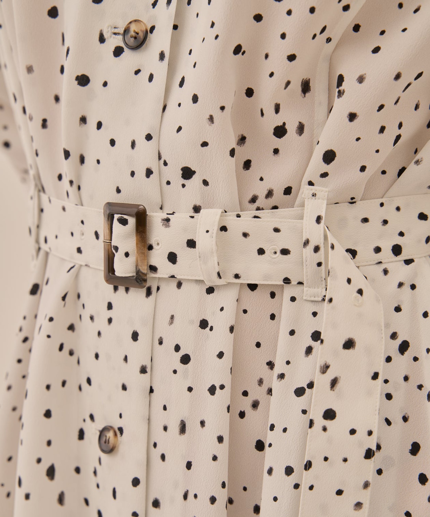 Yasetsu dress AKIRANAKA