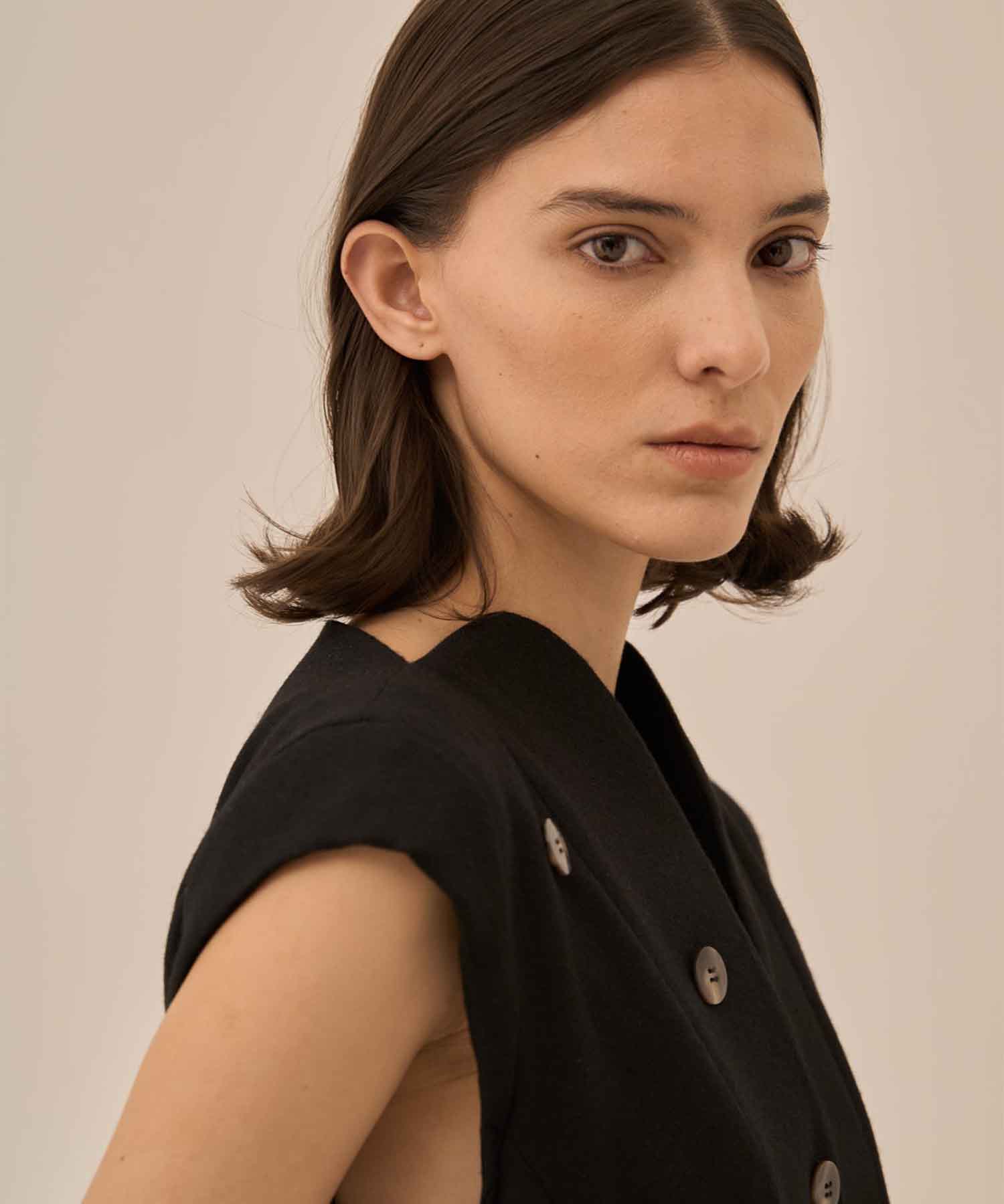 Sesilia dress AKIRANAKA