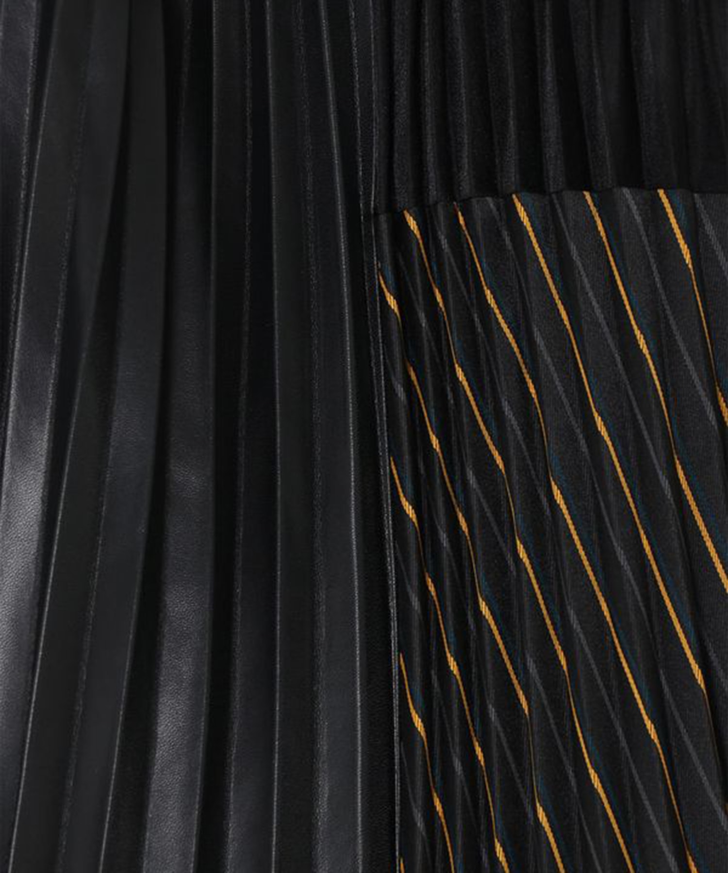 PATCHWORK PLEATS SK UN3D.