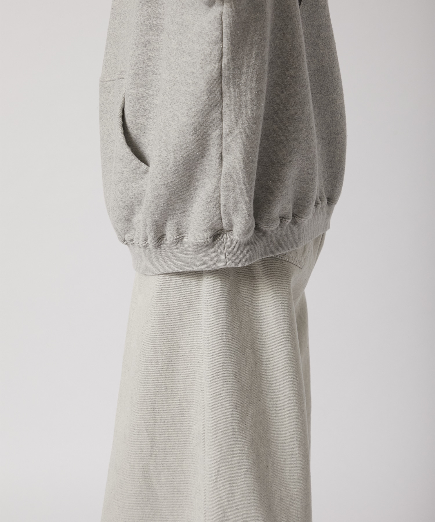 Sprayed Deep Tuck Hoodie Old Fabric Fujimoto