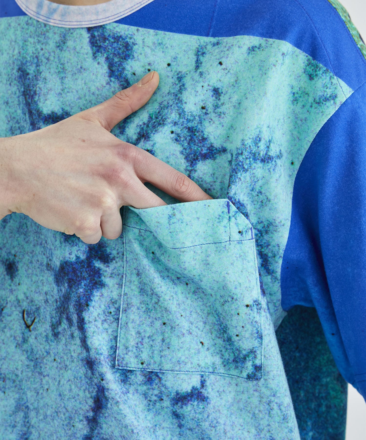 DY Drop Shoulder Tee th products