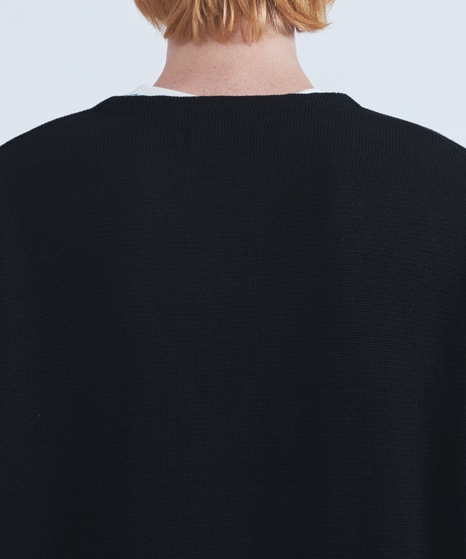 SPARKLE V-NECK PO LiNoH