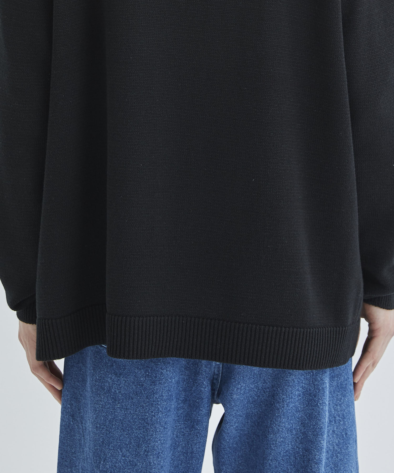 SPARKLE V-NECK PO LiNoH
