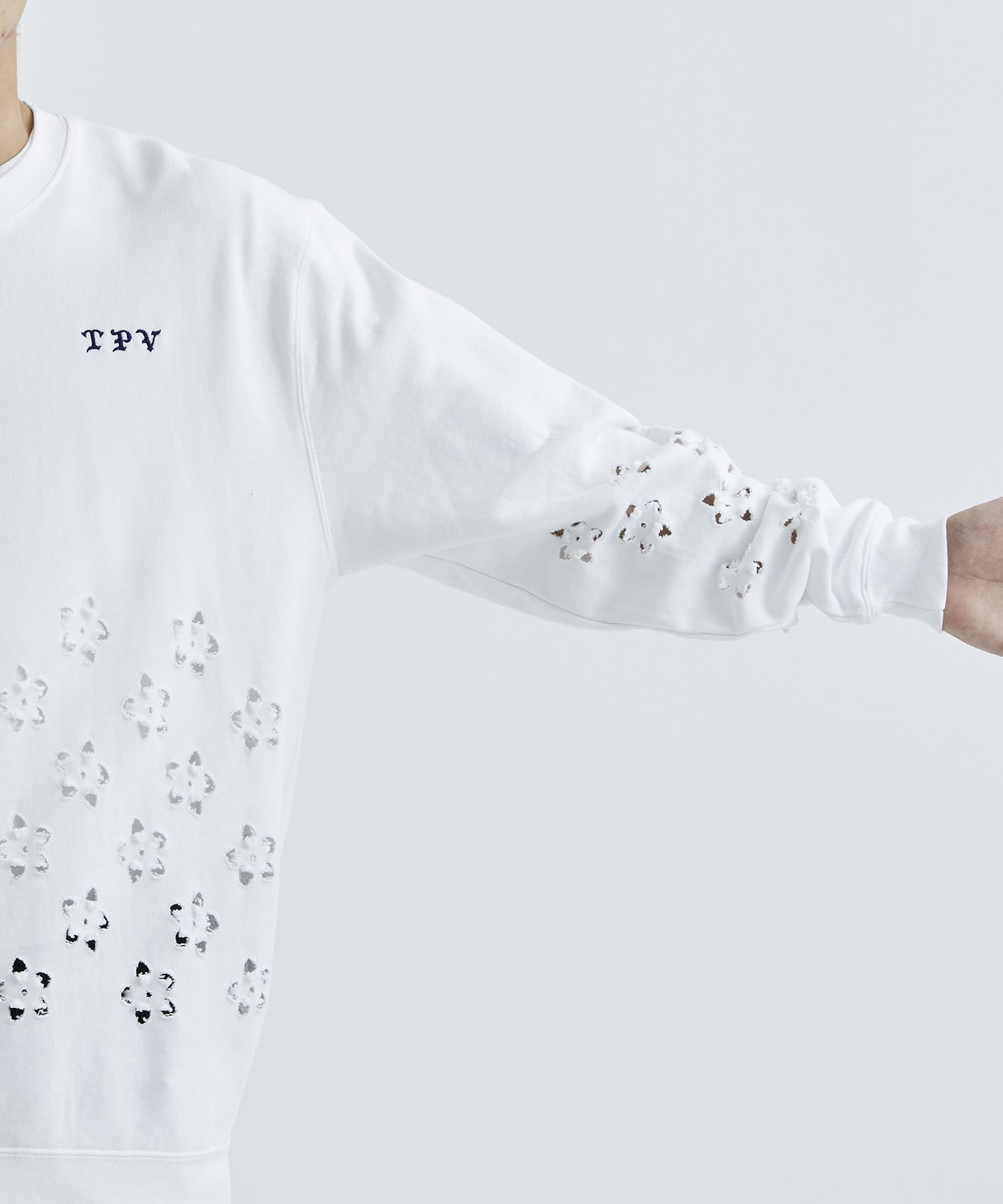 Flower cut out sweatshirt | TOGA