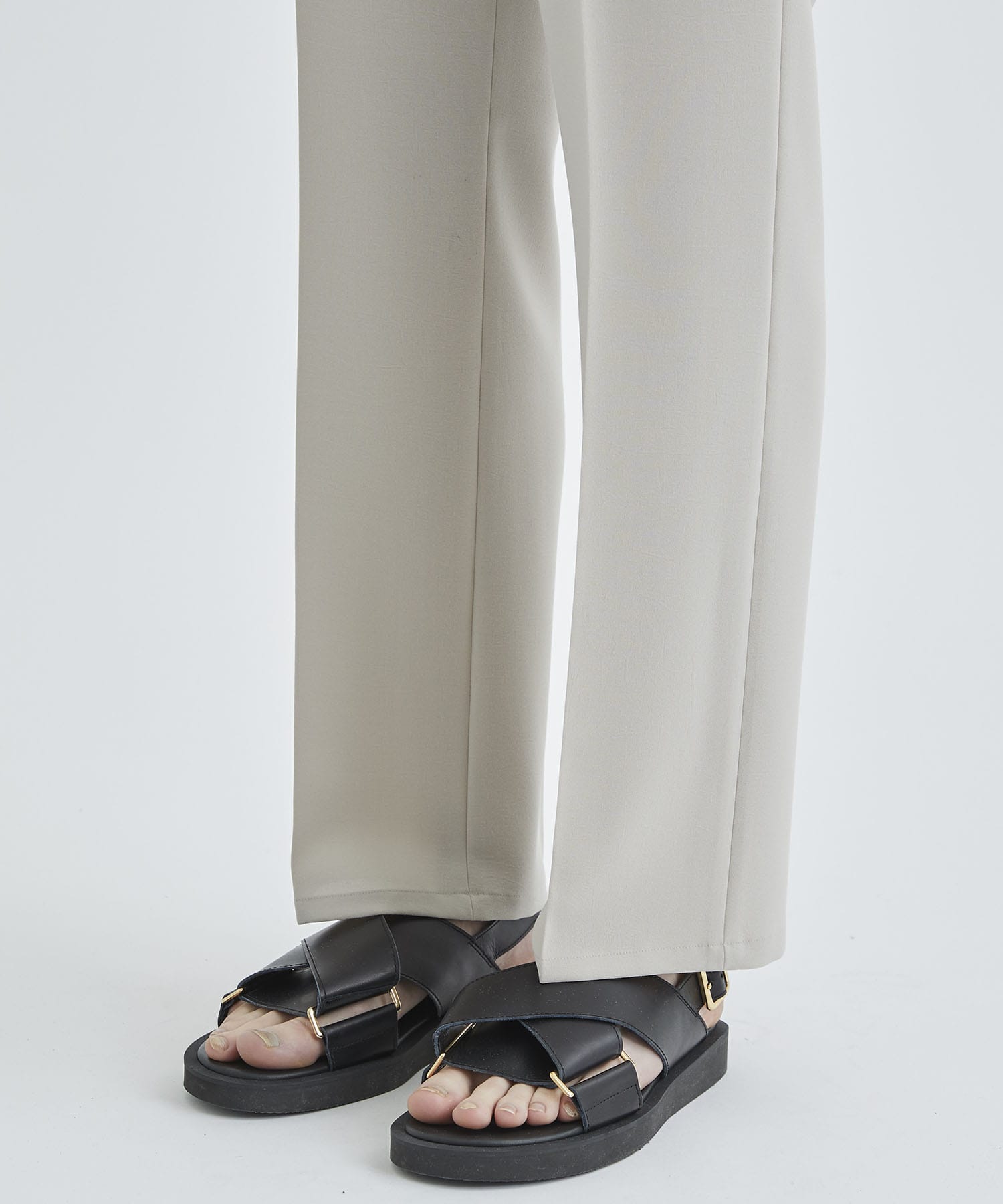 FEEL AIRストレートスラックス STUDIOUS