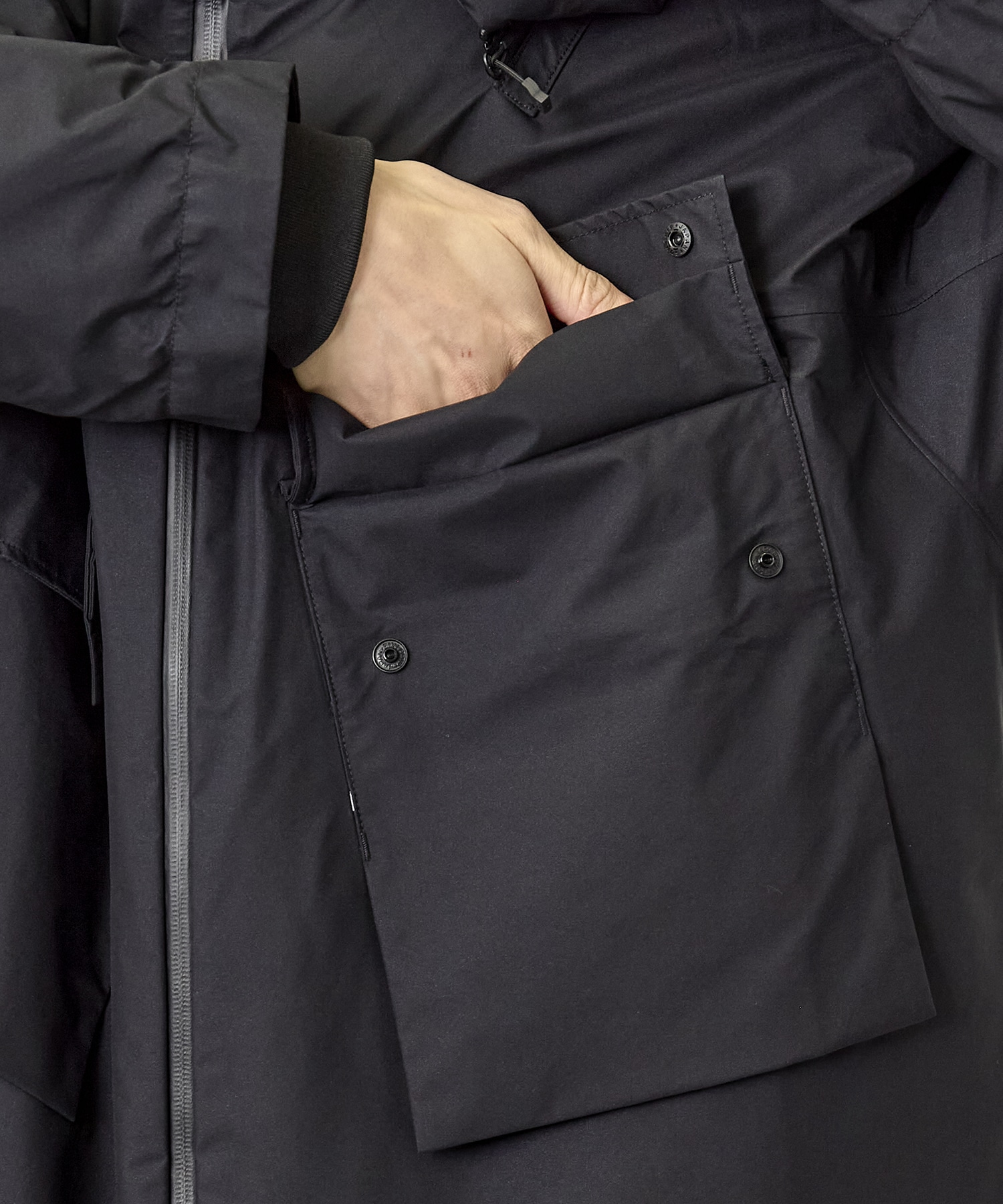 GORETEX PRODUCT 3L PRIMALOFT SHELL D-VEC