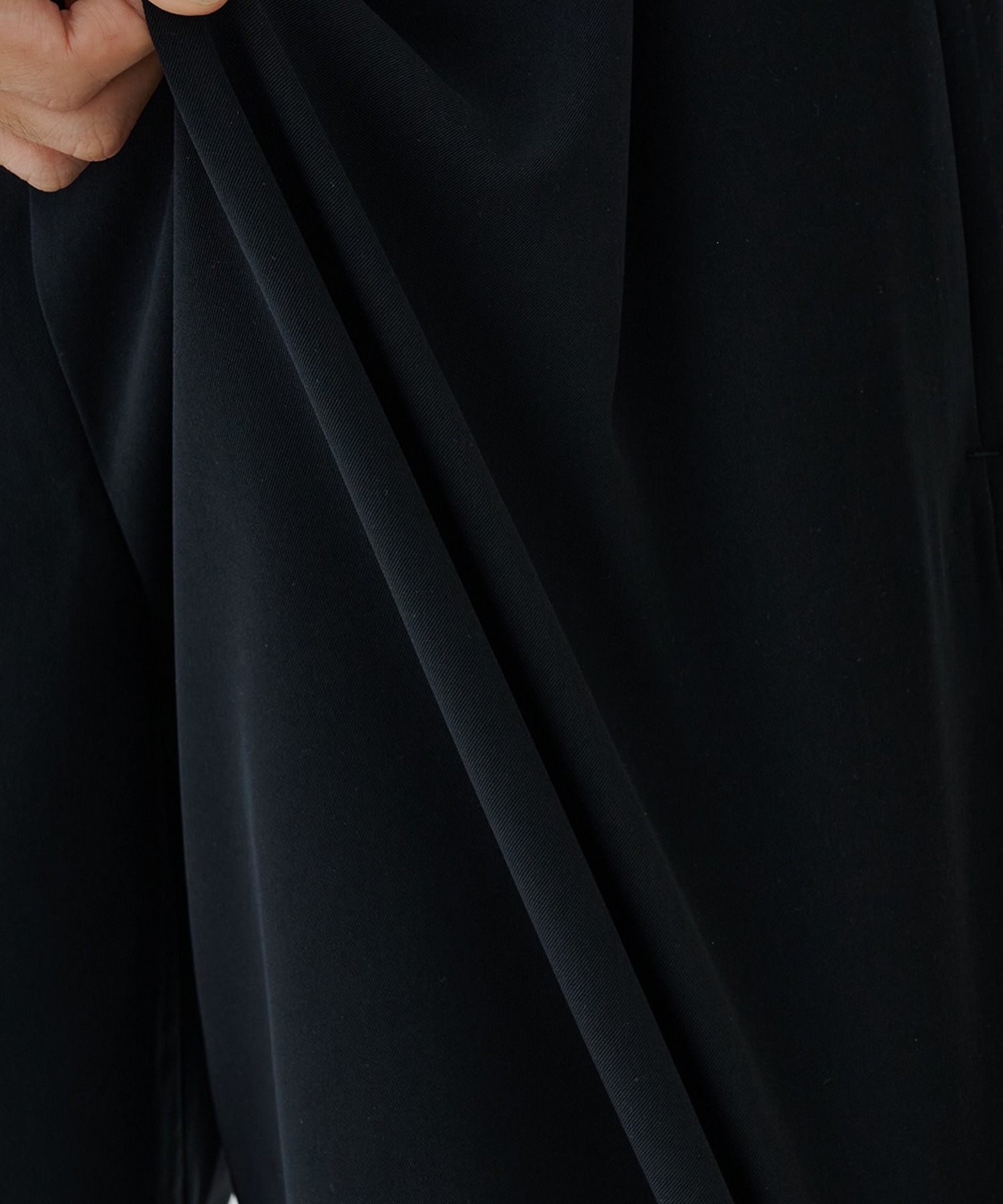 〈別注〉 2Tuck Wide Tapered Slacks ATTACHMENT