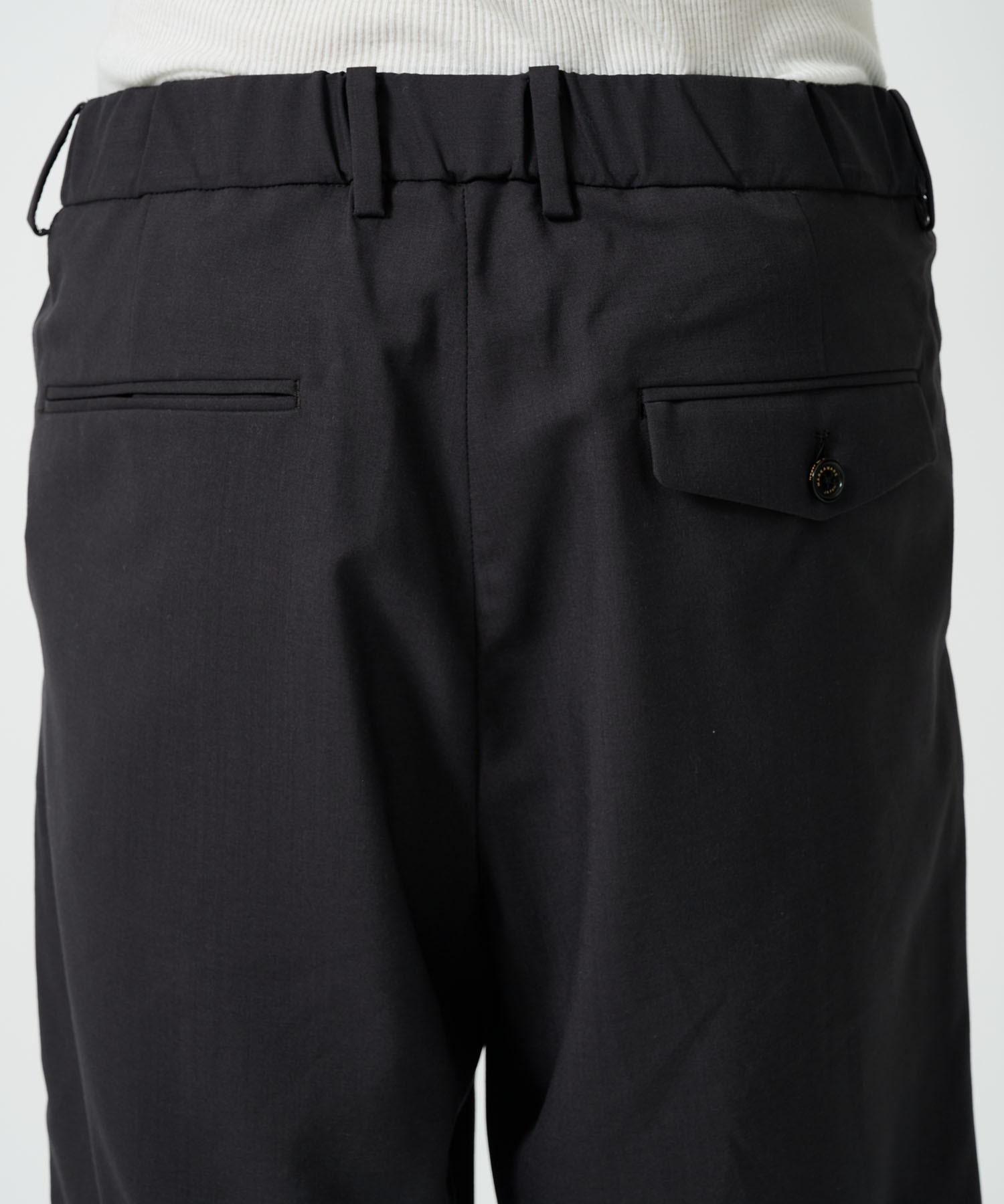 DOUBLE PLEATED CLASSIC WIDE SHORTS MARKAWARE/marka