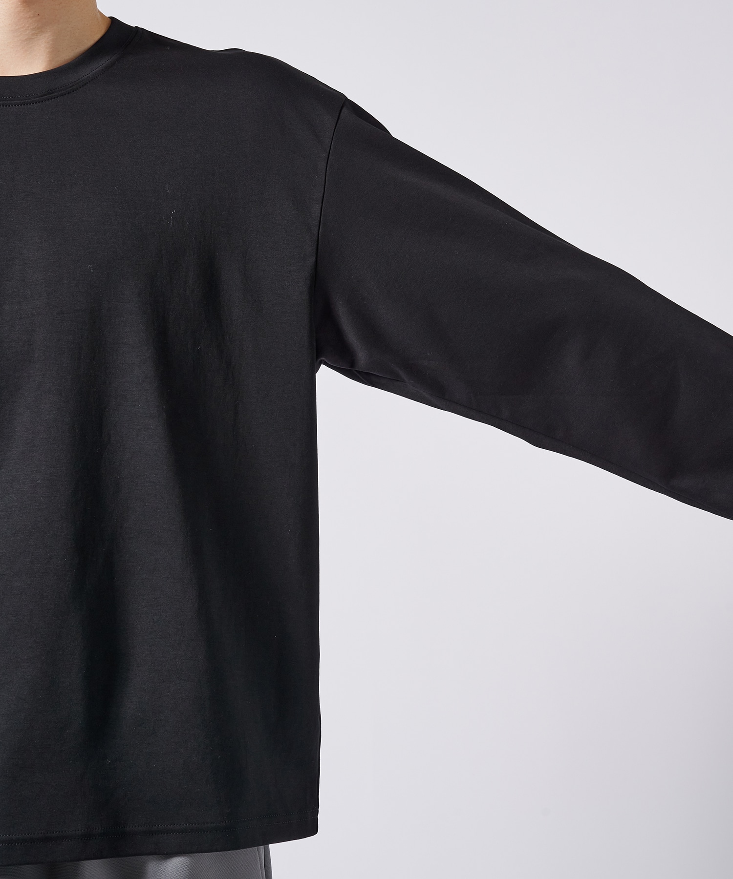 OVERSIZED L/S TEE ATTACHMENT