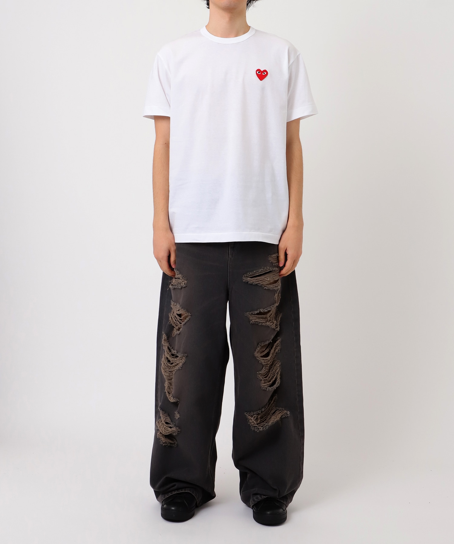 AX-T108-051 T-SHIRT RED EMBLEMRED HEART PLAY COMME des GARCONS