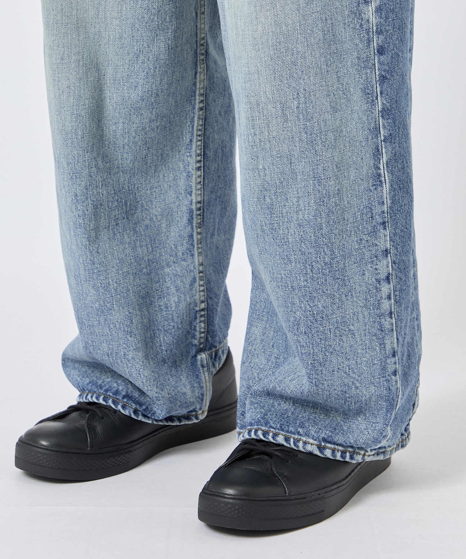 2242-CP60-051 DENIM PANTS N.HOOLYWOOD