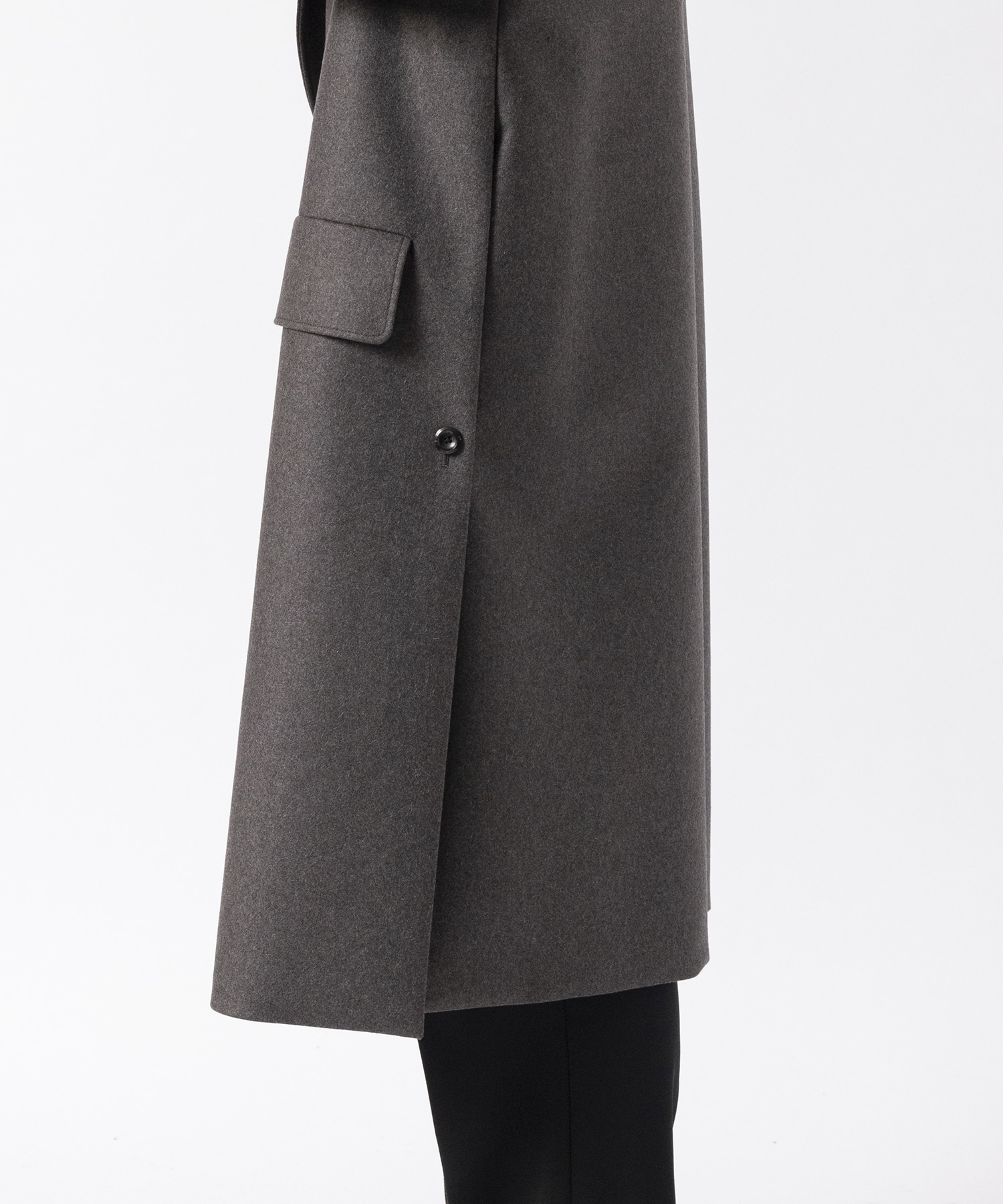 THE DOUBLE PEAKED TAILORED COAT THE RERACS