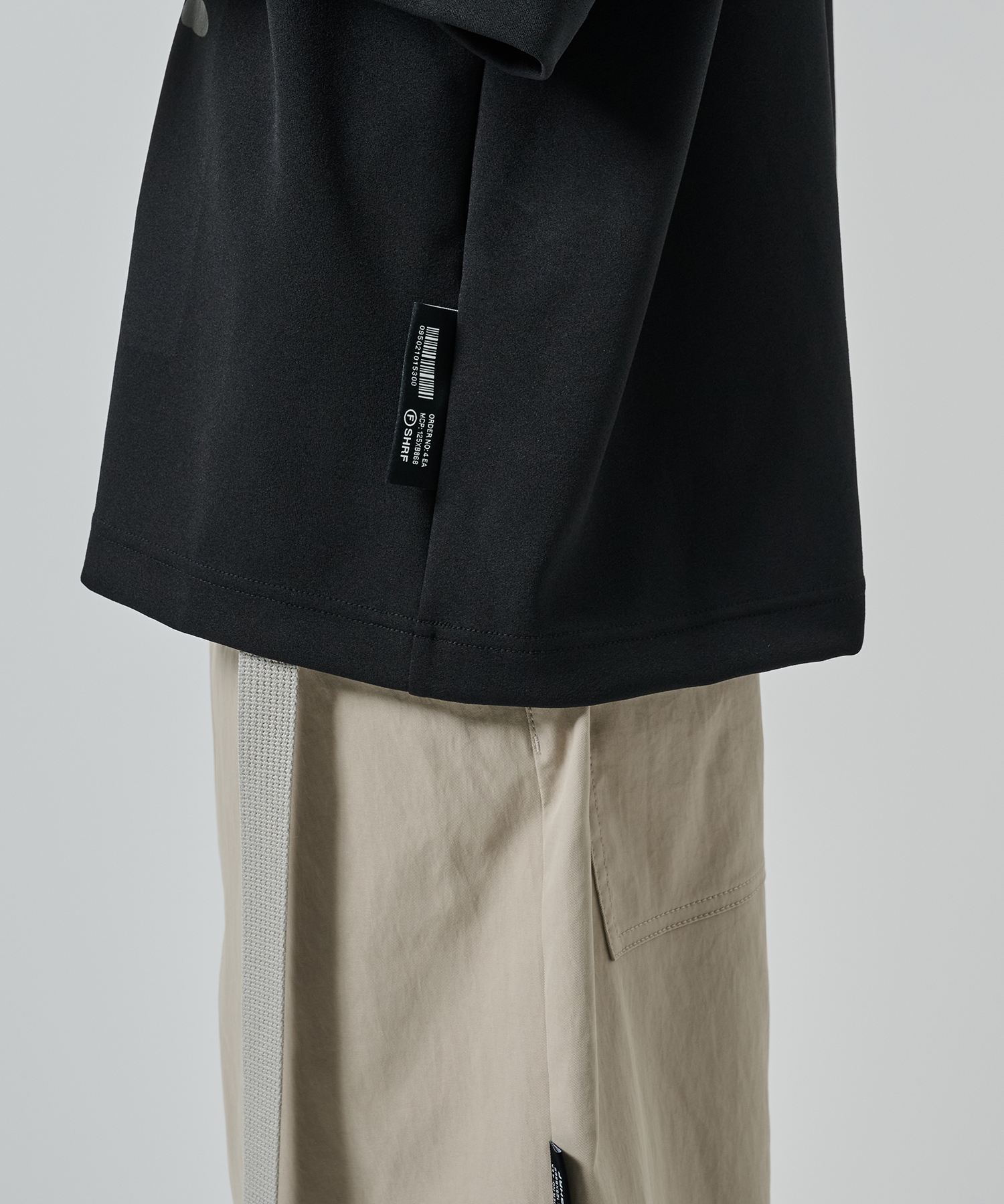 APPLE×TALTE TEE SHAREEF