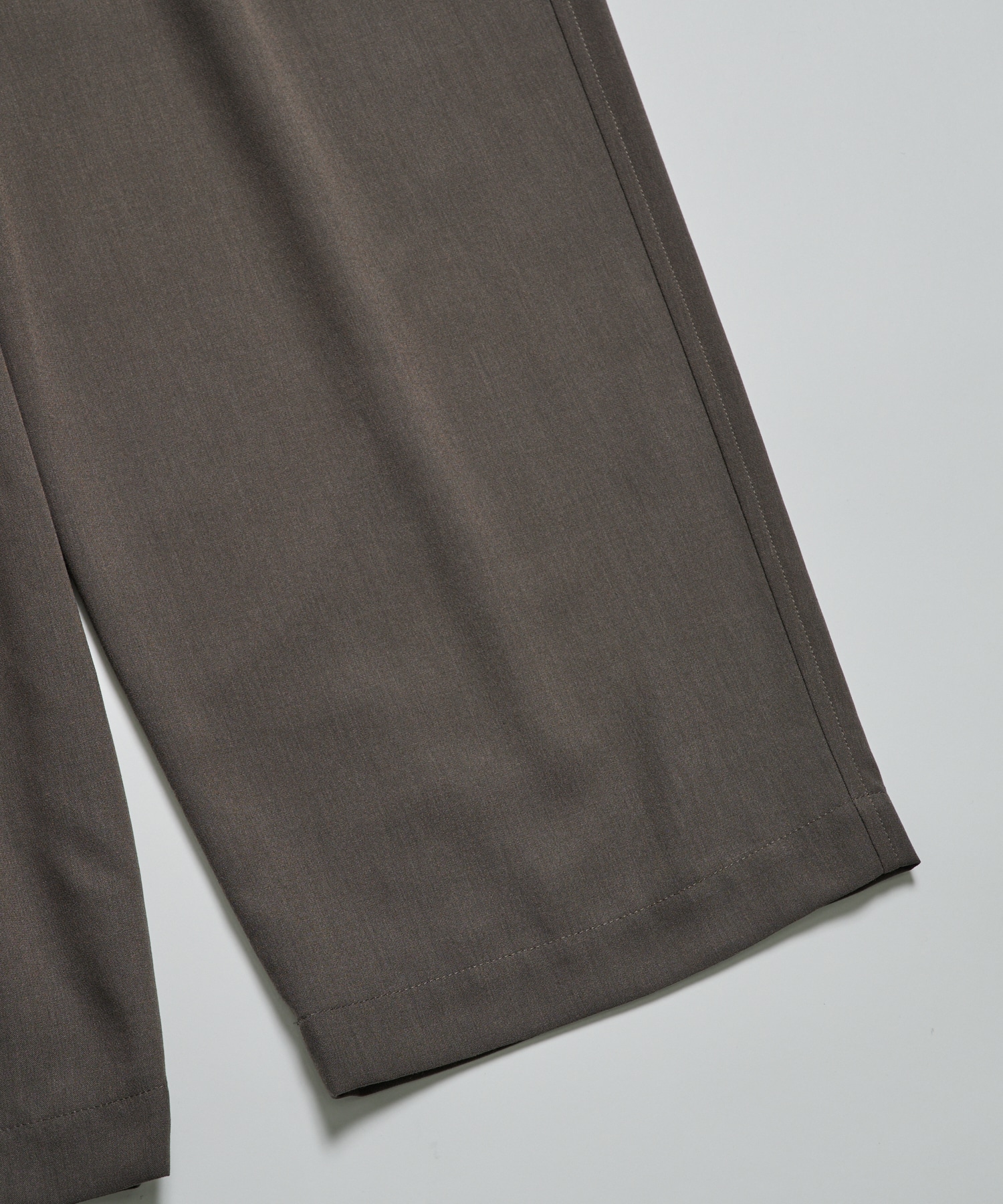 〈別注〉Tape -Belt 1 Tuck PNT UJOH HOMME