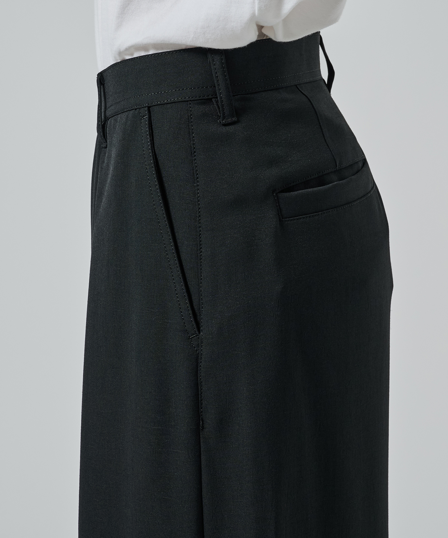 WIDE SLACKS SHAREEF
