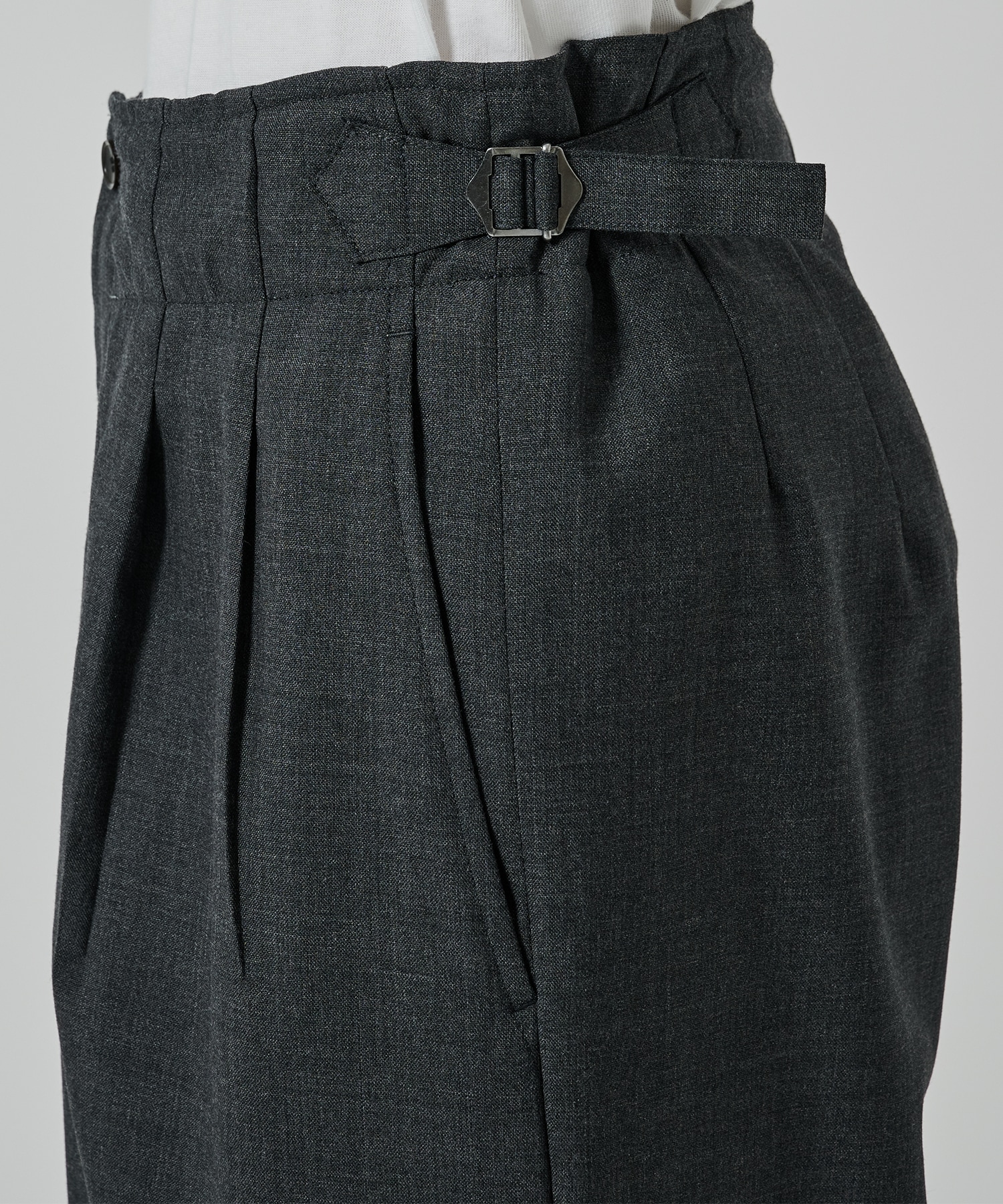 〈別注〉TWO TUCK MILITARY TROUSERS MARKAWARE/marka