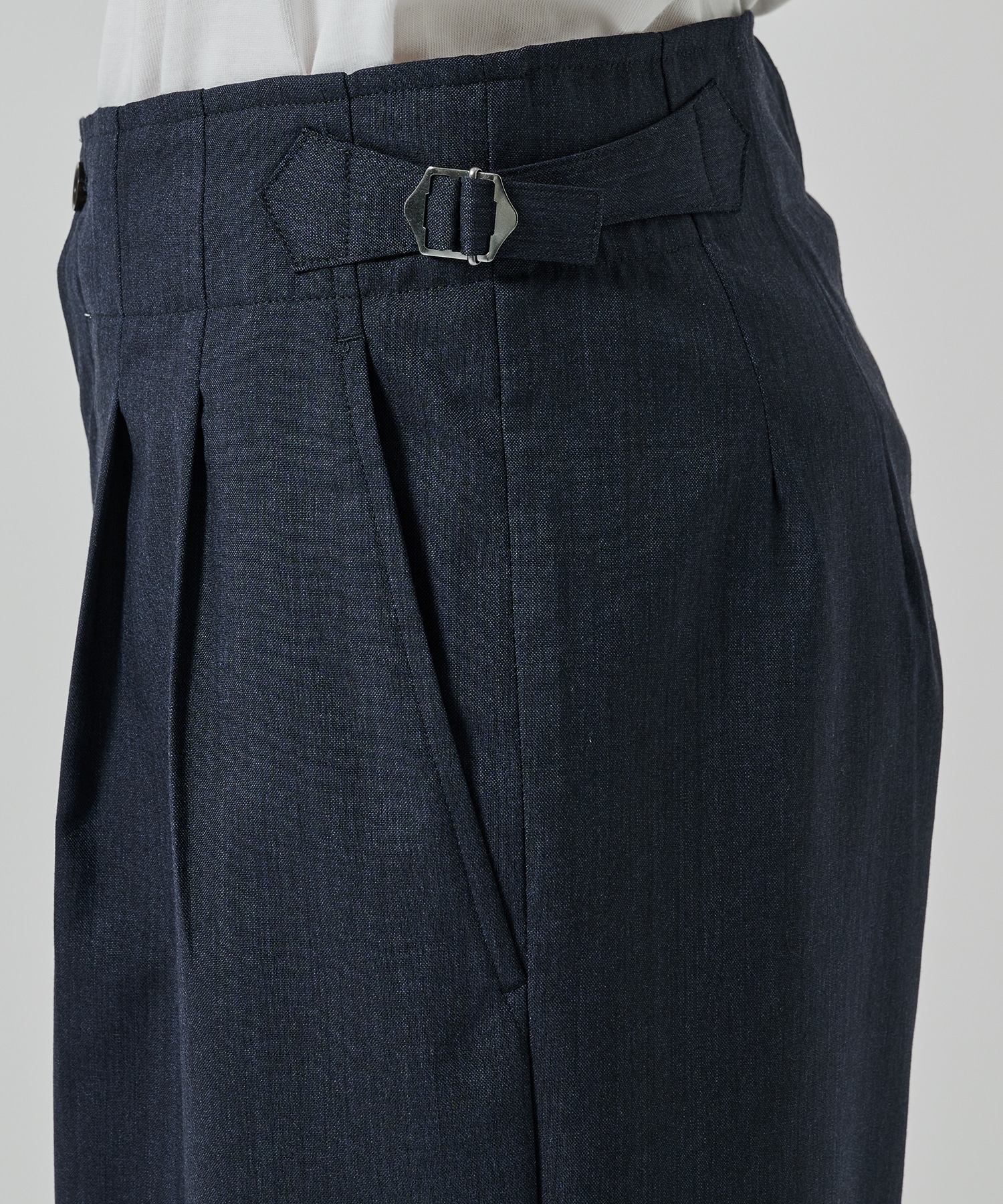 TWO TUCK MILITARY TROUSERS MARKAWARE/marka