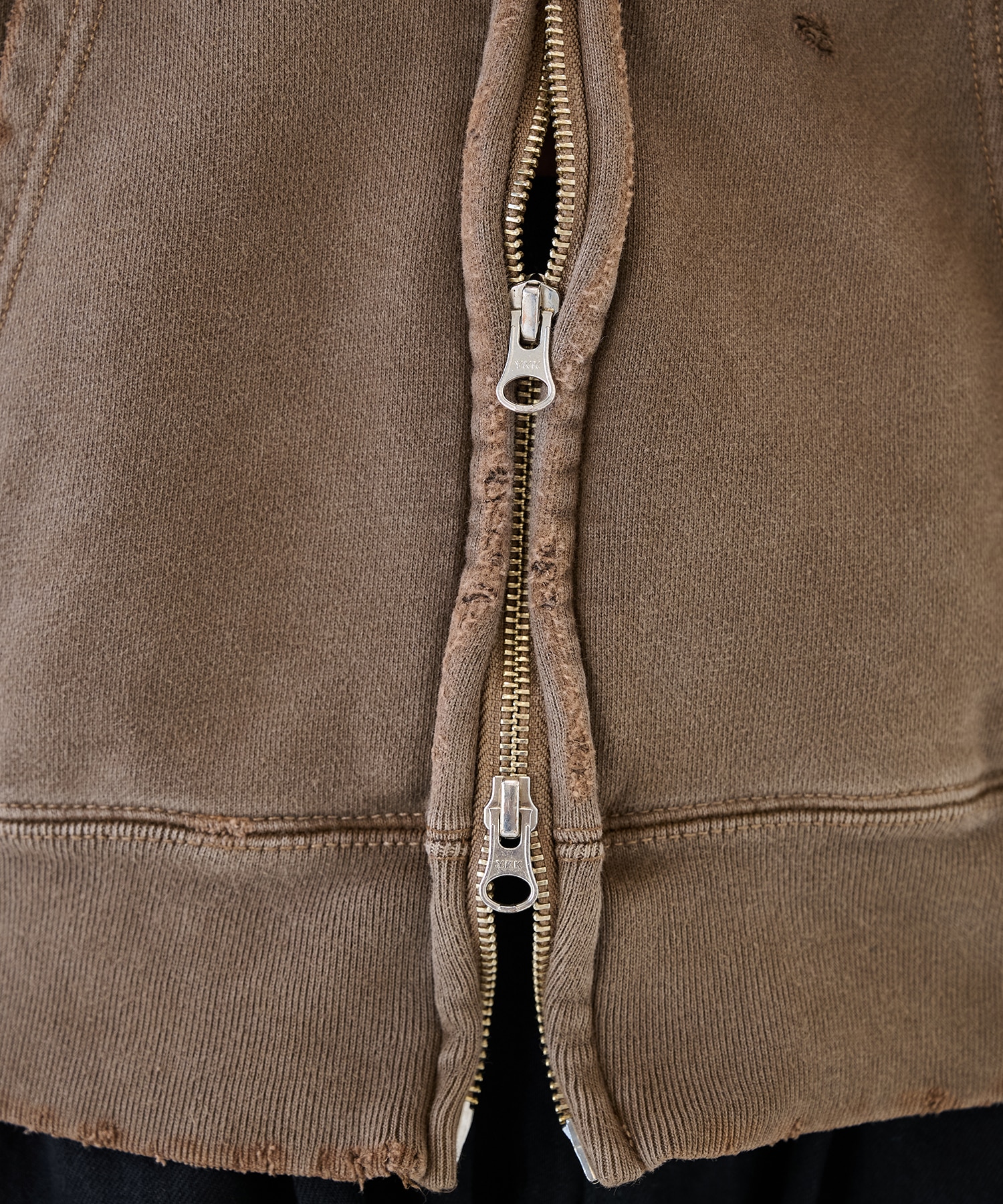 DAMAGE PATCH ZIP HOODIE JieDa