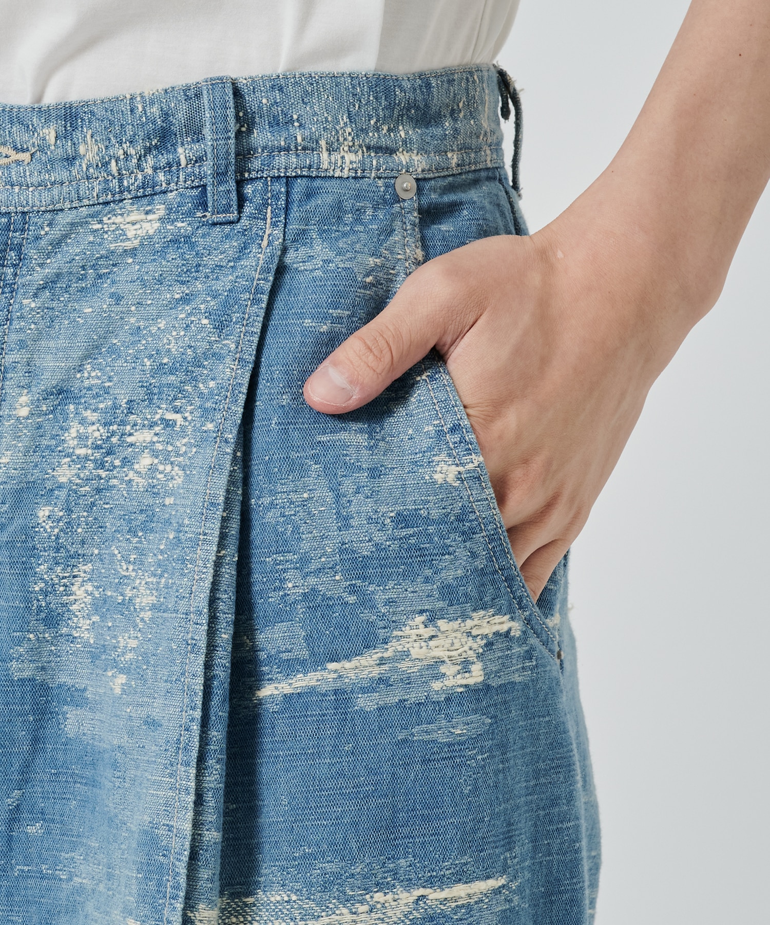 DESIGN TROUSERS TAAKK