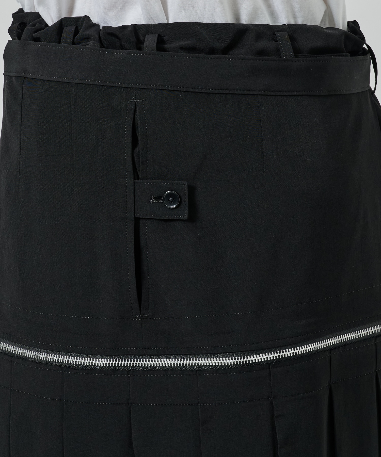 CREPE DE CHINE PLEATED WRAP PANTS GroundY