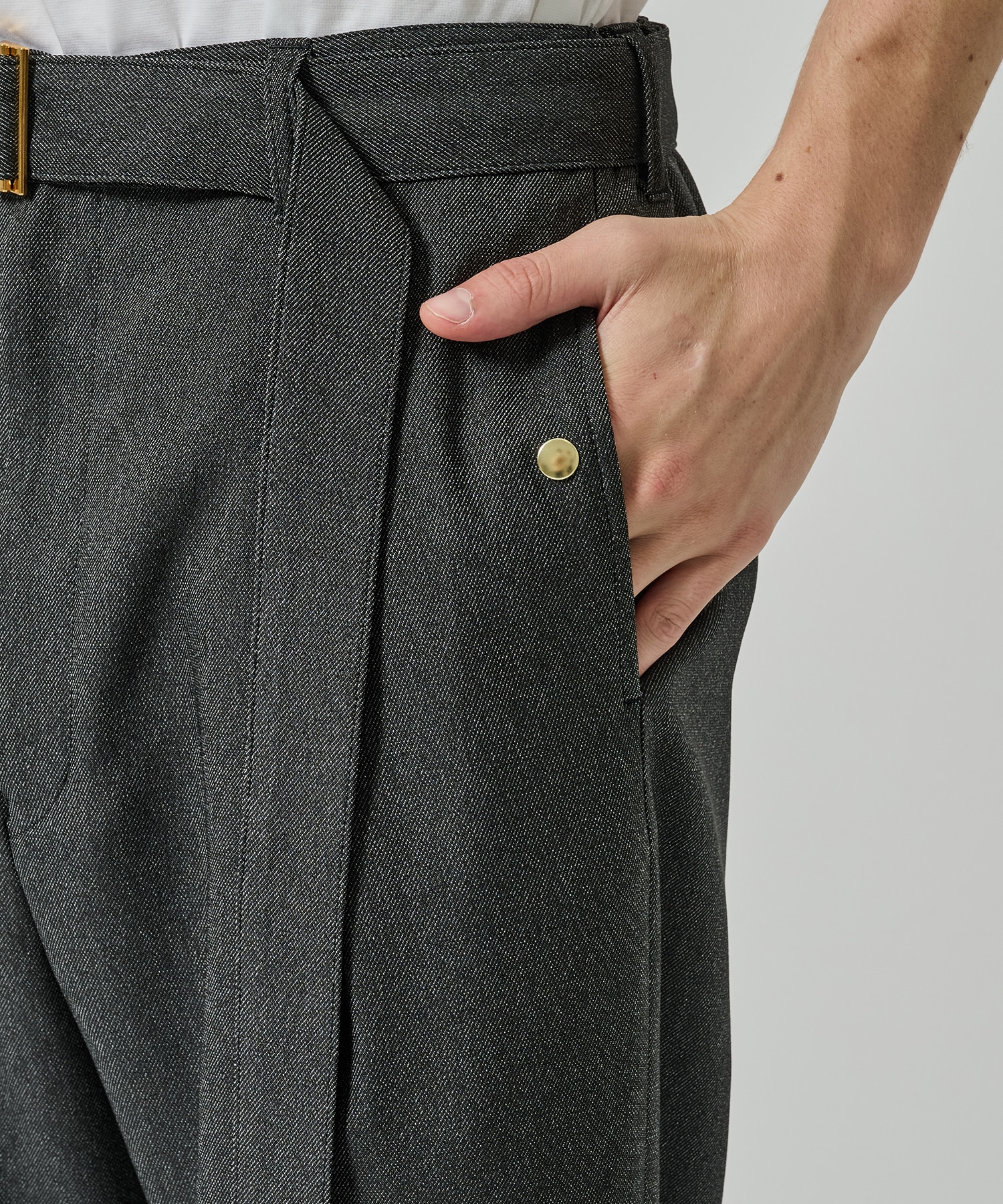 Faux Denim 1Tuck Semi Wide Pants with Long Belt CULLNI