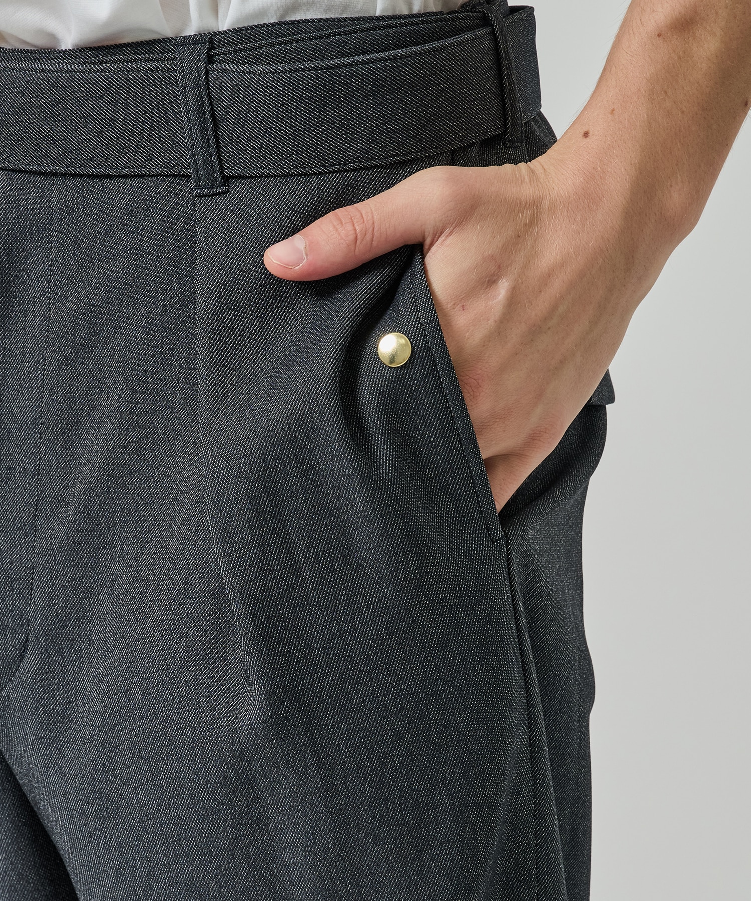 Faux Denim 1Tuck Semi Wide Pants with Long Belt CULLNI