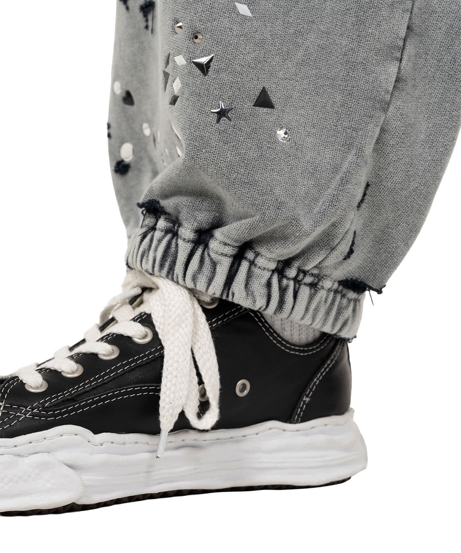 EMBELLISHED BLEACHED PANTS Maison MIHARA YASUHIRO