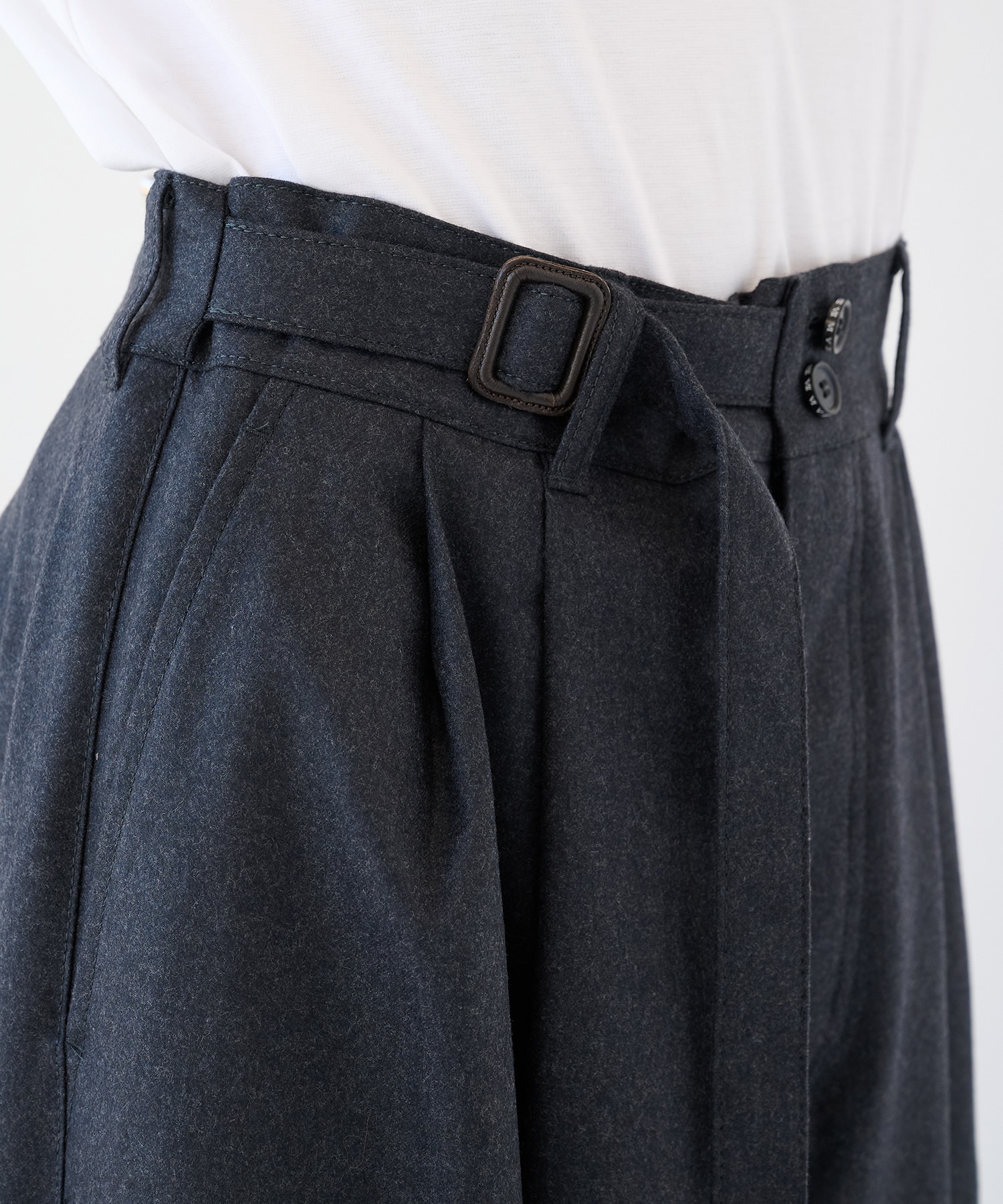 2/72強圧縮フラノ　ワイドパンツ SHAREEF