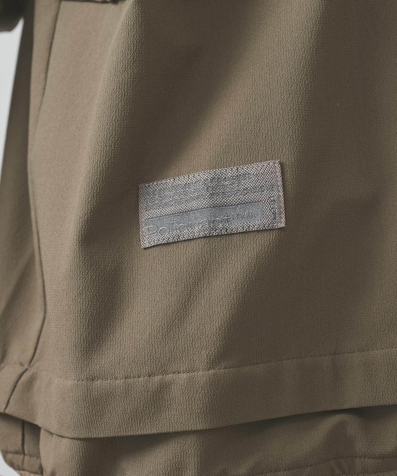 THE DEFORMED L/S PULLOVER WITH UTILITY POCKETS POLIQUANT