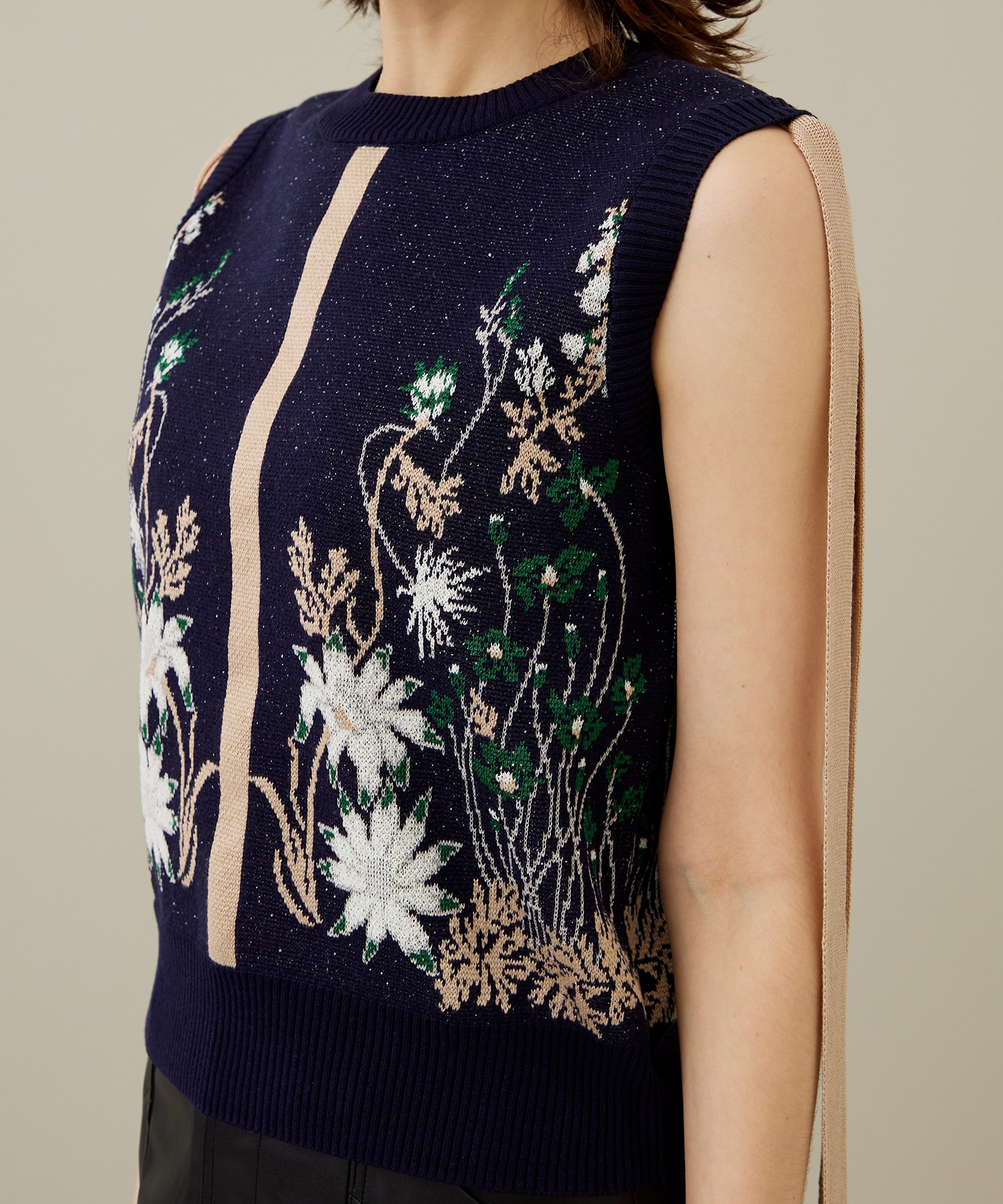 Garden flower knit vest