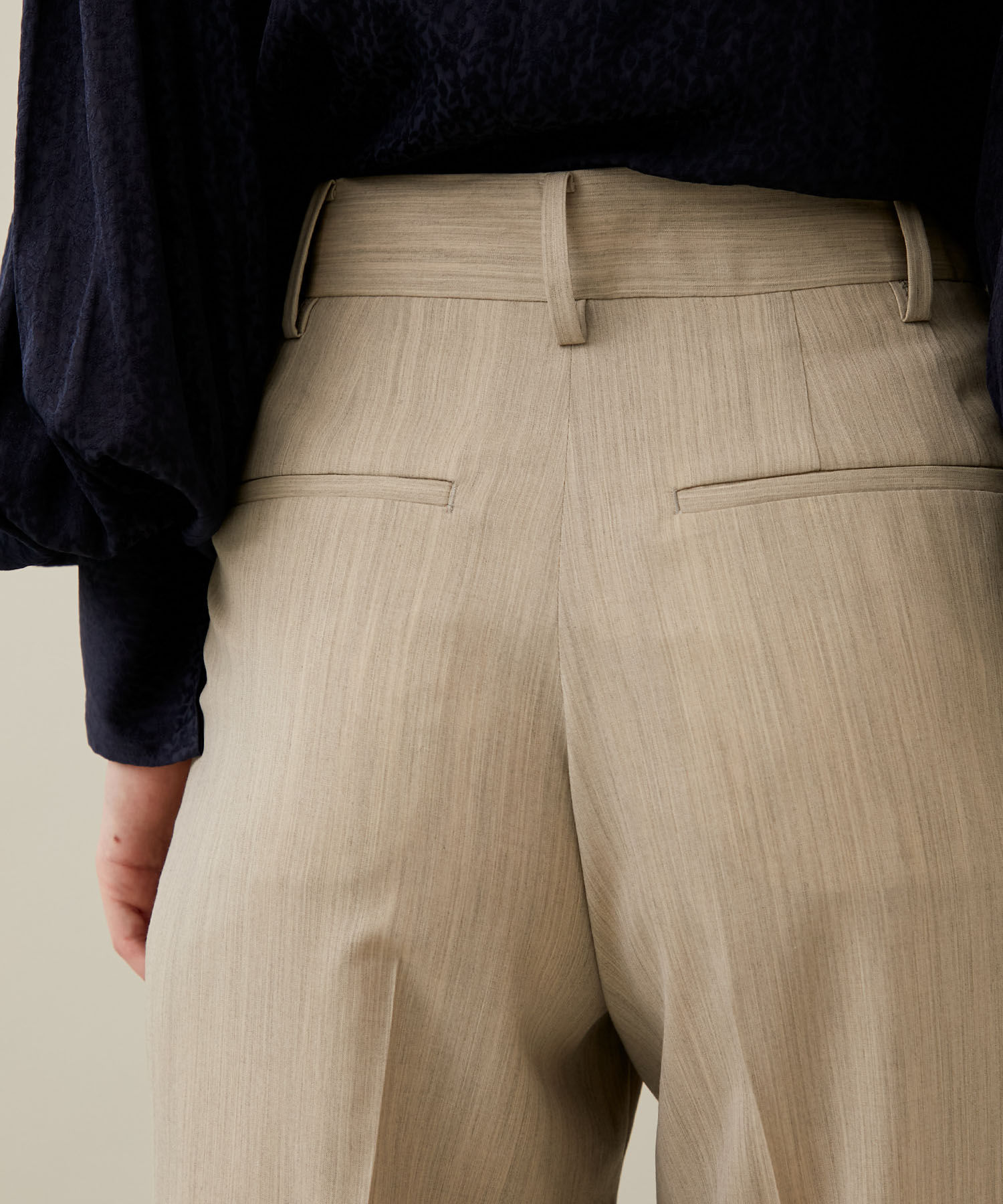 SUMMER WOOL TUCK PANTS(34 BEIGE): CINOH: WOMENS｜ STUDIOUS ONLINE