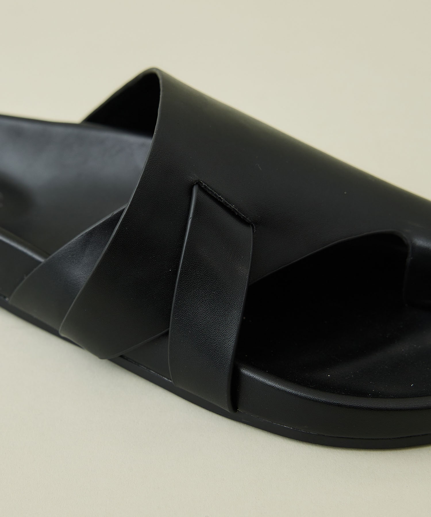 WIDE THONG FLAT SANDAL(37 BLACK): UN3D.: WOMENS｜ STUDIOUS ONLINE