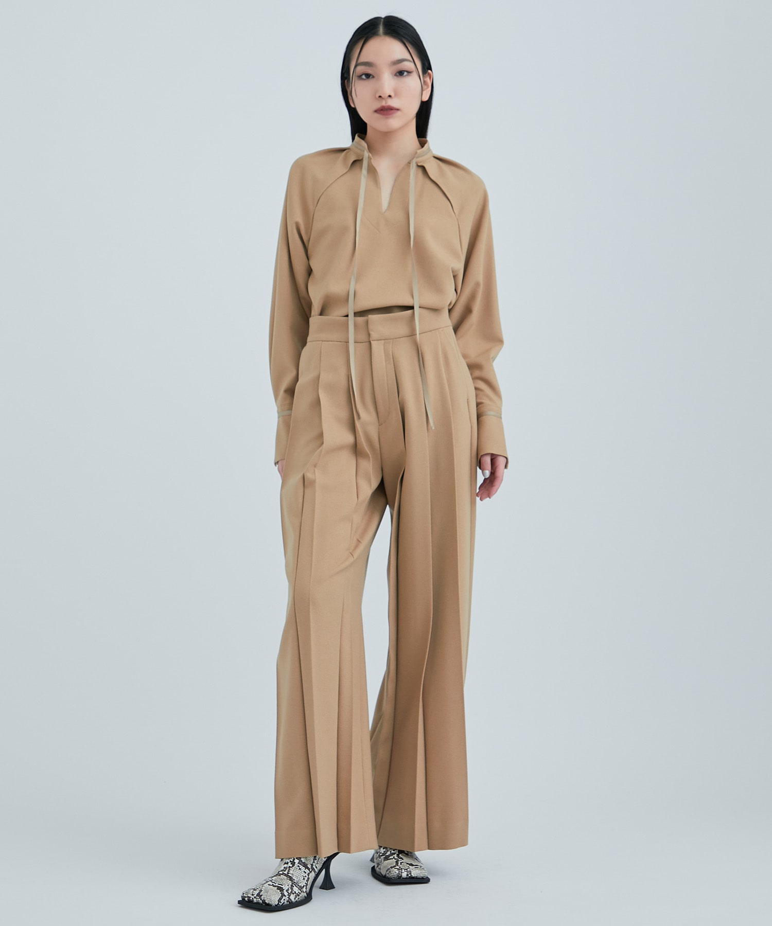 Front Pleats Georgette PT(1 CAMEL): STUDIOUS: WOMENS｜ STUDIOUS